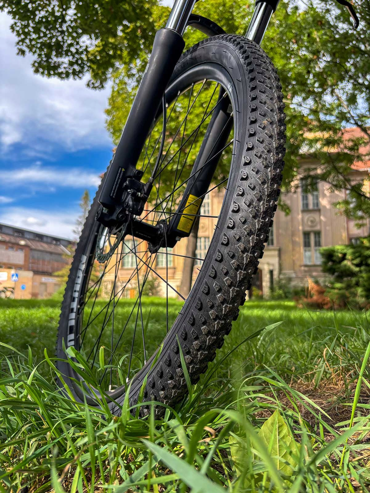 Bicycle tyre 27,5 inch 57-584 TRC 27.5 x 2.125 with ANTI-PUNCTURE INSERT Tire type wired