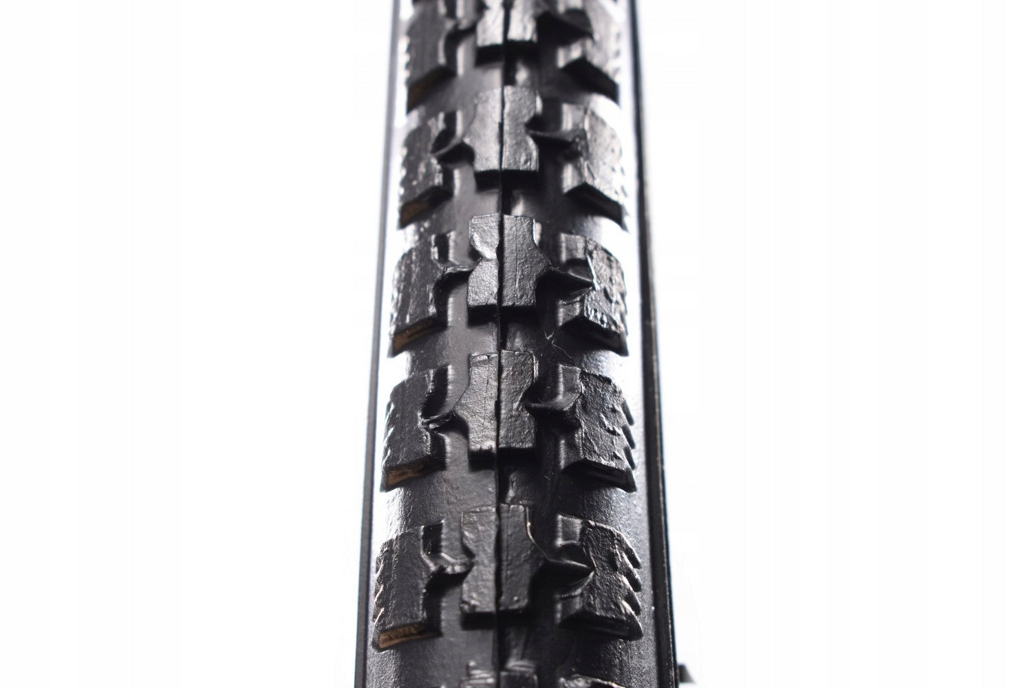 Bicycle tyre 28x1.5/8x1.3/8 (37-622) Color black