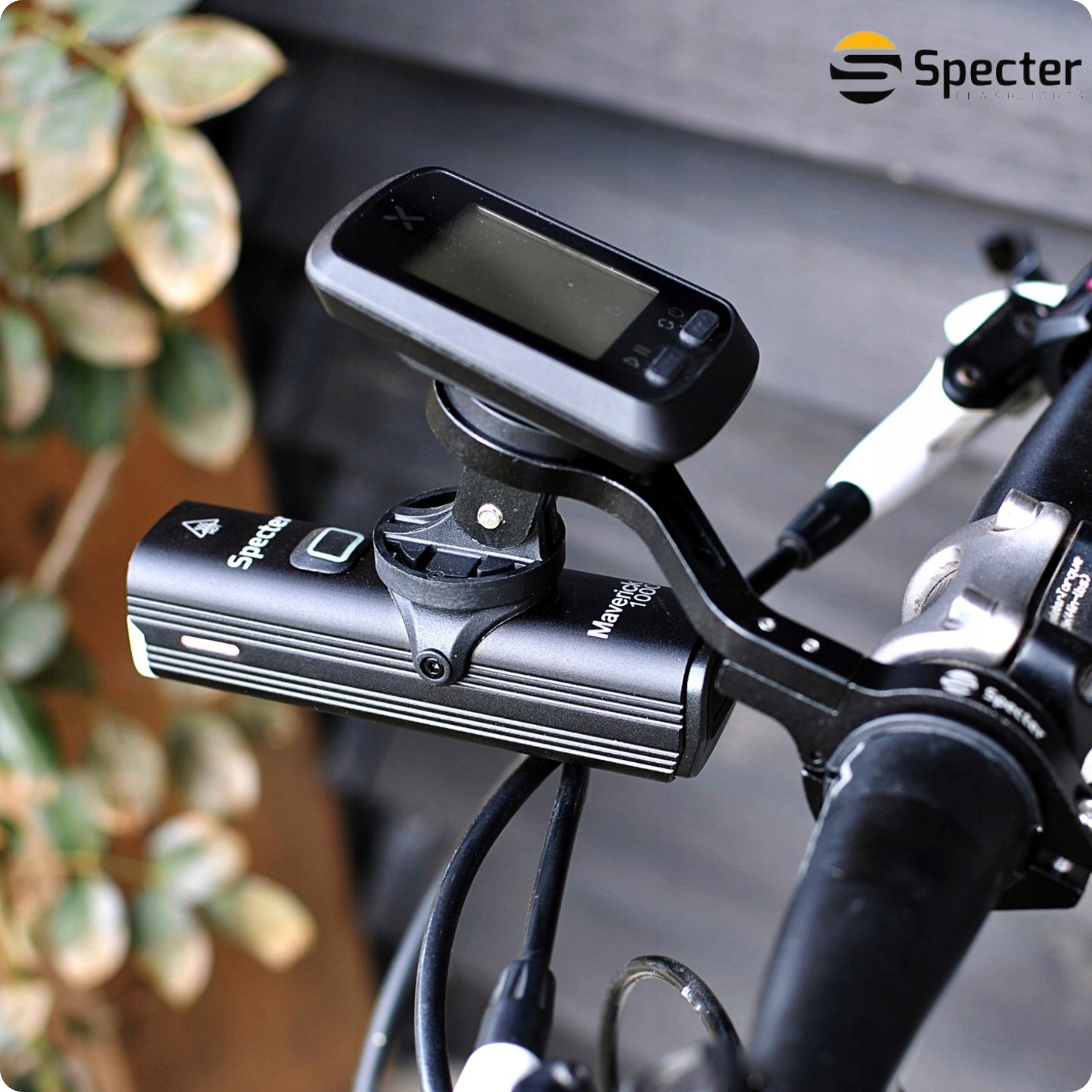 Bike light MAVERICK 1000 lm STRONG with top aluminium holder Brand Specter