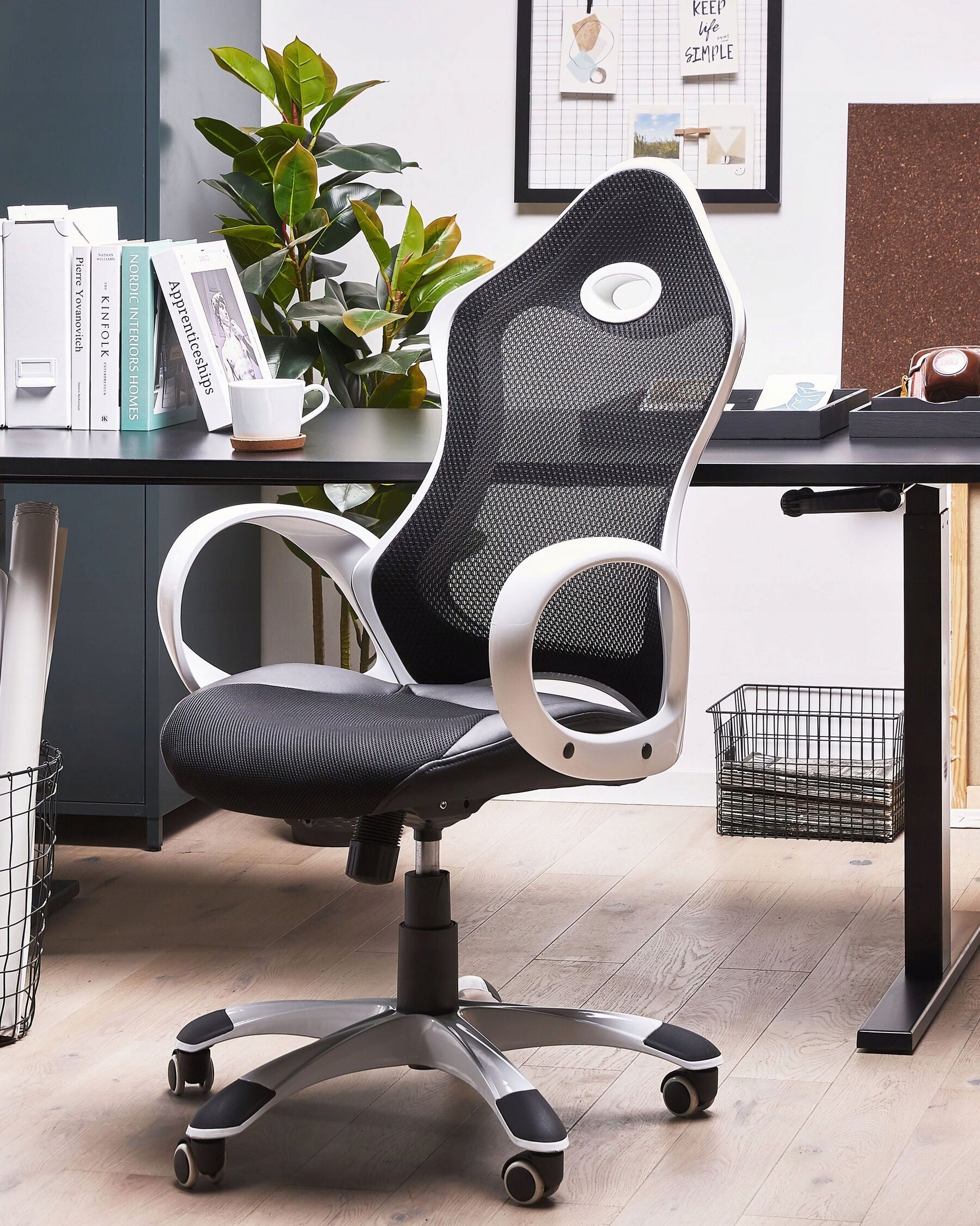 Black and White Swivel Office Chair Packaging status original