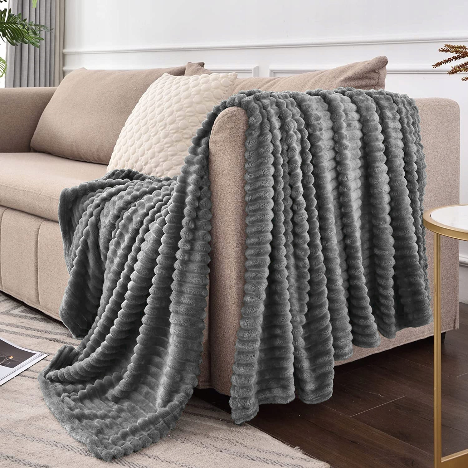 Blanket in Belts Soft Plaid Warm Modern Decorative GRAPHITE 200x220 Manufacturer code KOC-200X220-25