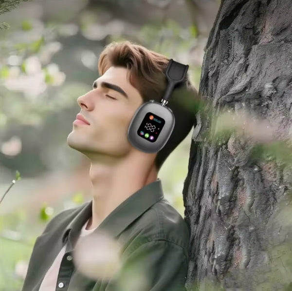Bluetooth On-Ear Sports Headphones with RGB Mount Card Reader Bass Packaging status original