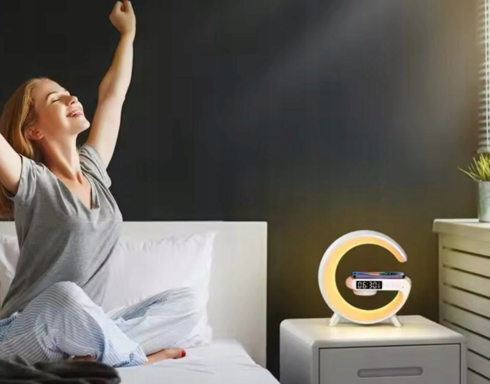 Bluetooth Wireless Speaker With Induction Charger RGB Light Alarm Clock Manufacturer code regulacja światła 2 Imitacja drewna