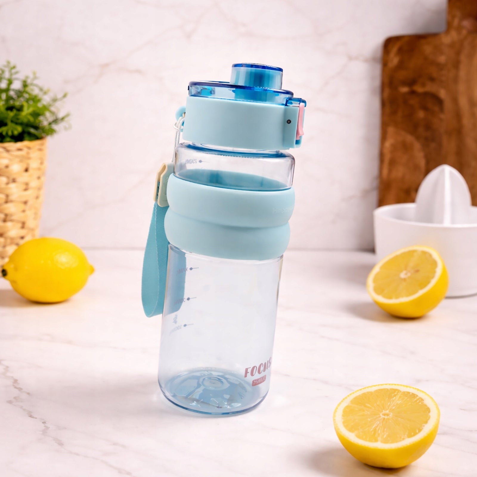 Bottle 750 ml Water Bottle Holder Measure Lock Lid Blue
