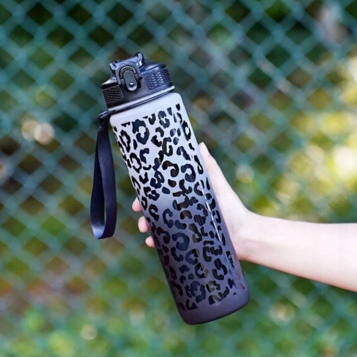 Bottle with mouthpiece for motivational water Ombre 1l Black with gray Brand Ecarla