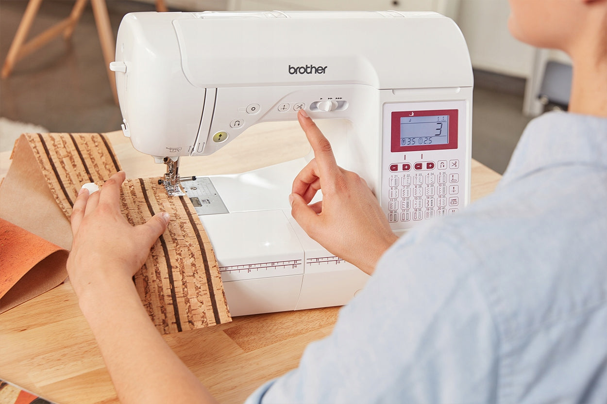 Brother F400 Home Computer Sewing Machine 40 Stitches Manufacturer code F400