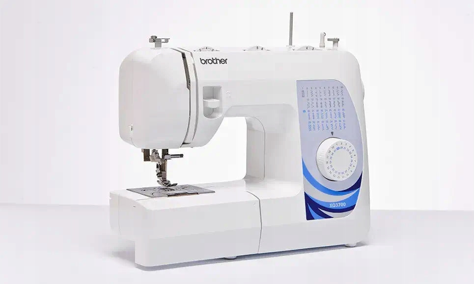 Brother XQ3700 Sewing Machine + FREEBIES Hook rotating