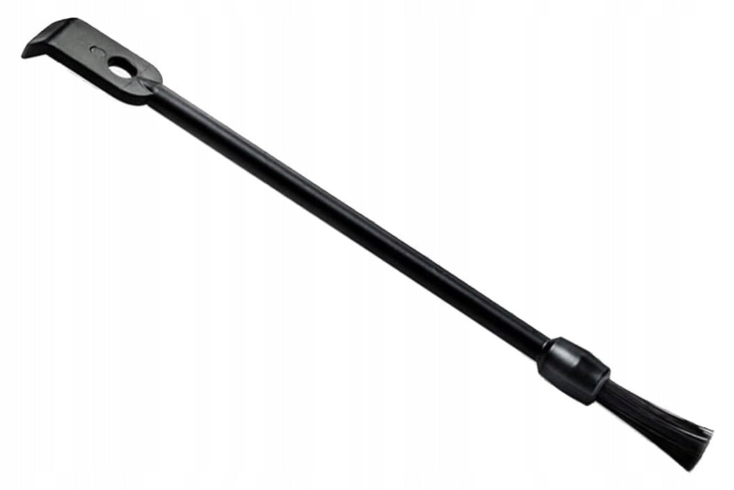 Brush for cleaning the DeLonghi machine