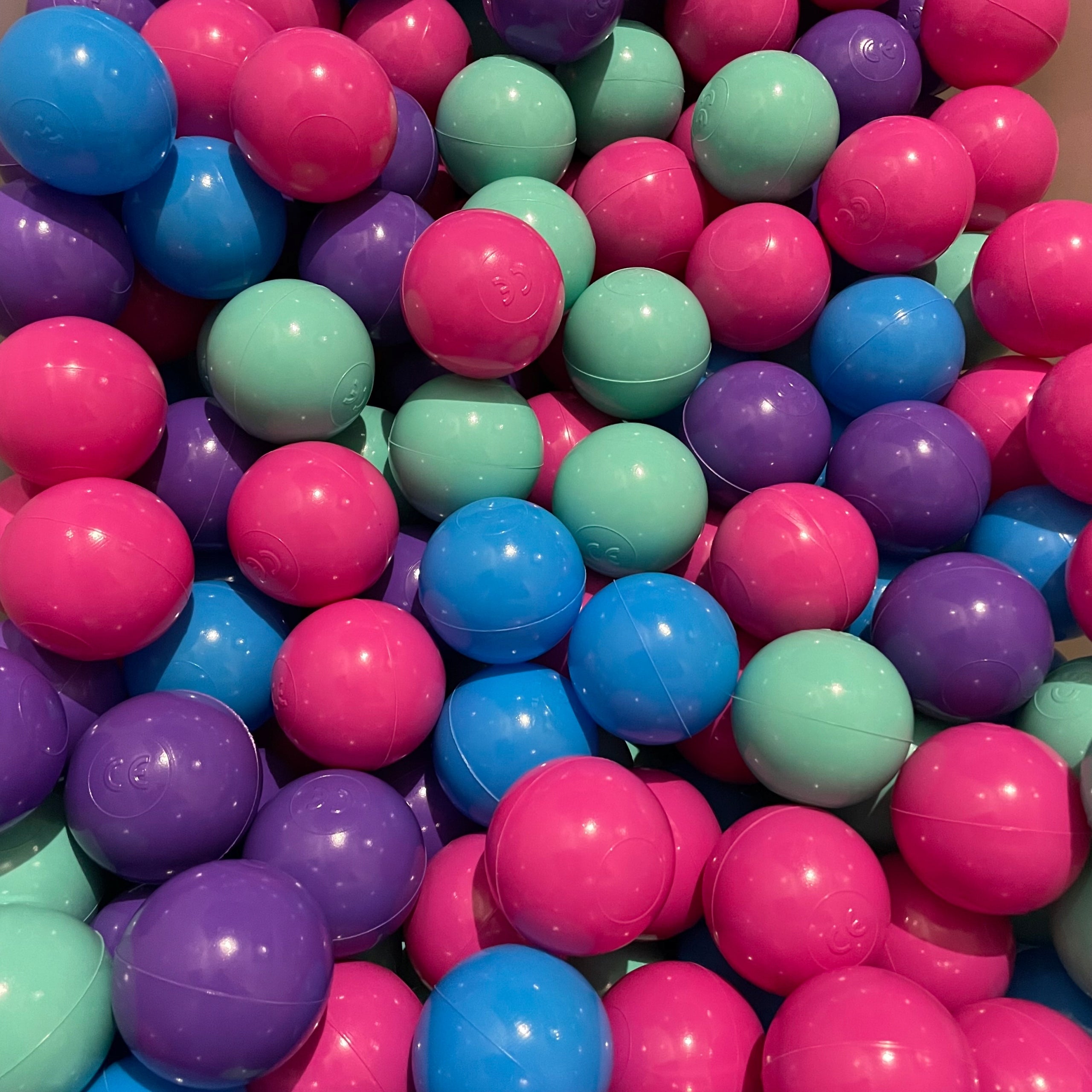 BubbleHuggle Balls – Balls, Dry Pool Balls 300 pcs (Fi 6 cm) Kind dry pool