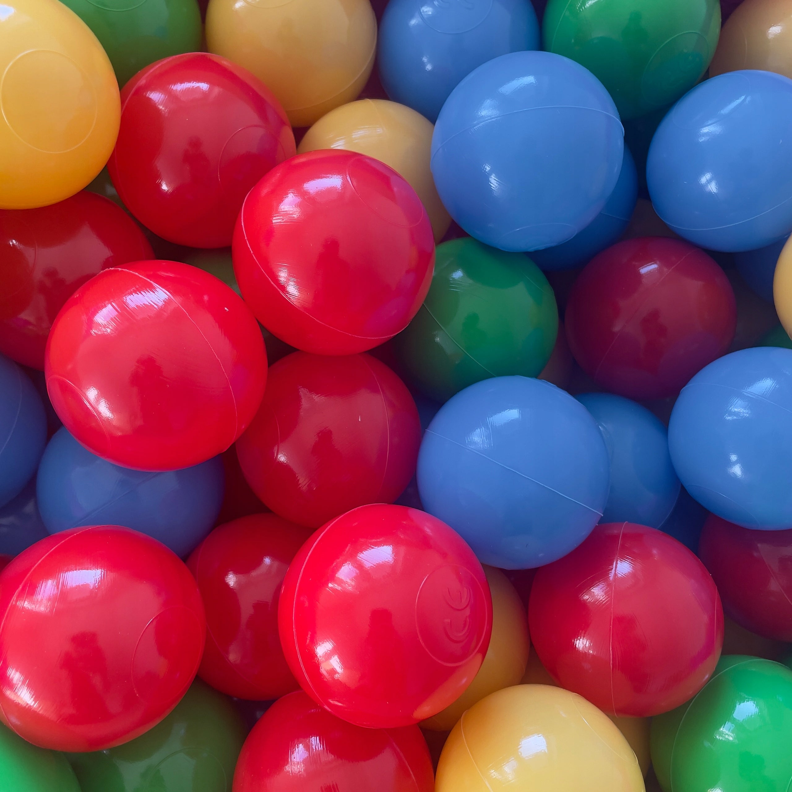 BubbleHuggle Balls – Balls, Dry Pool Balls 300 pcs (Fi 6 cm) Manufacturer code ZP300XF6