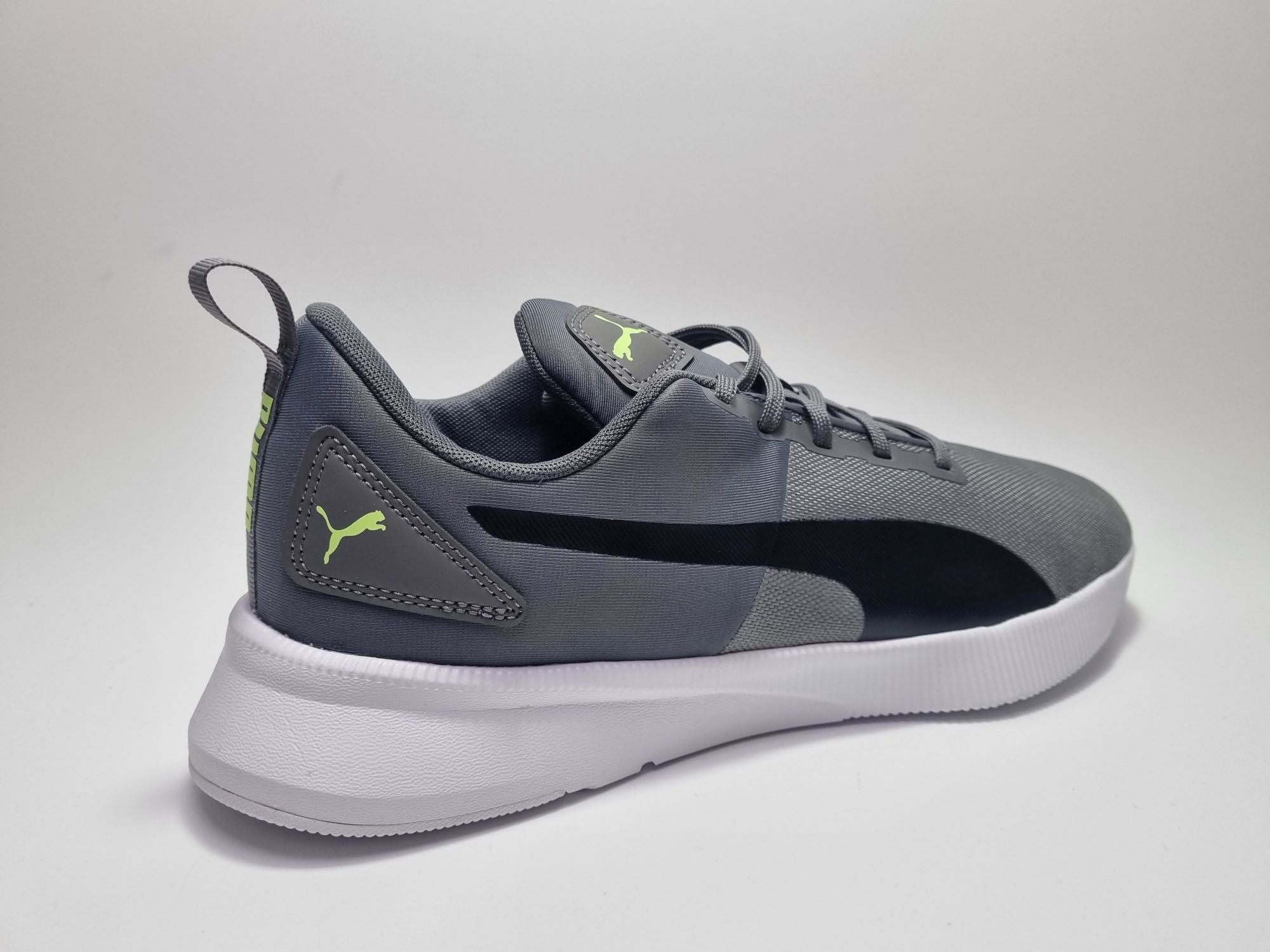 Kedi für Herren Puma Flyer Runner Mesh M 195343 09, grau 
