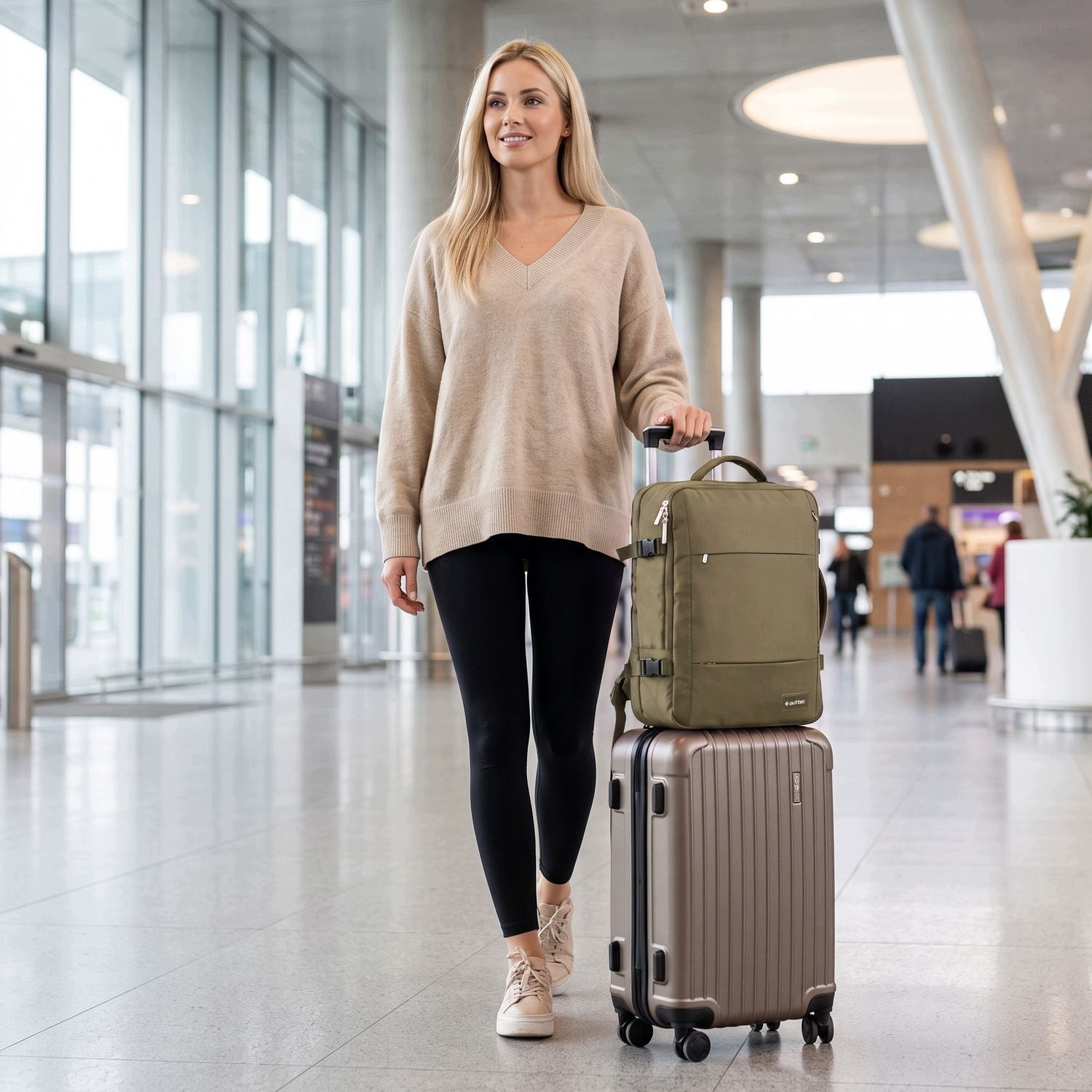 CABIN BACKPACK 40X30X20 RYANAIR WIZZAIR CARRY-ON LUGGAGE EXPANDABLE OUTTEC Dimensions large (A4 size)