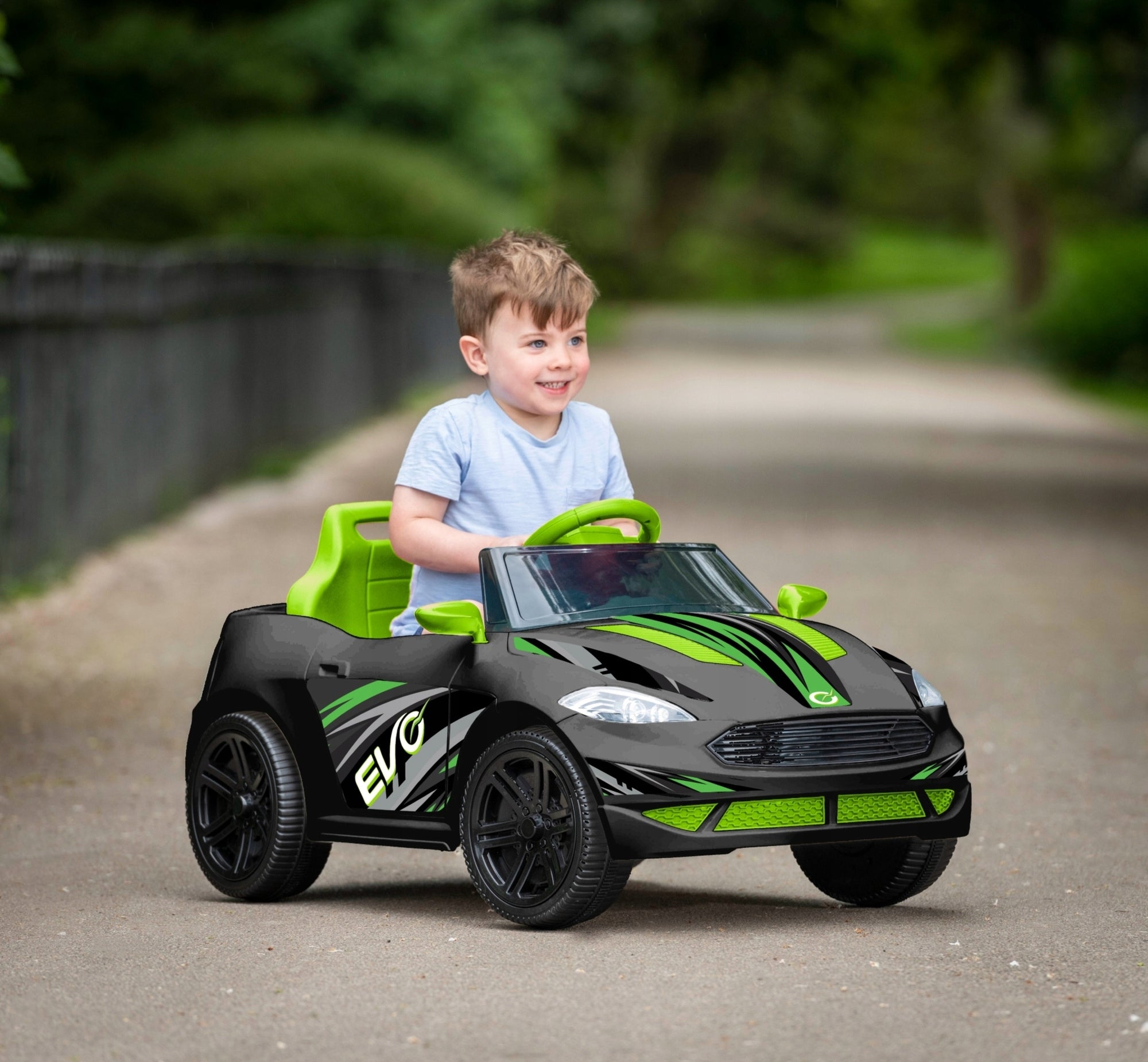 CAR BATTERY CONVERTIBLE CAR FOR CHILDREN LED LIGHTS SOUND EAN (GTIN) 5050843798812