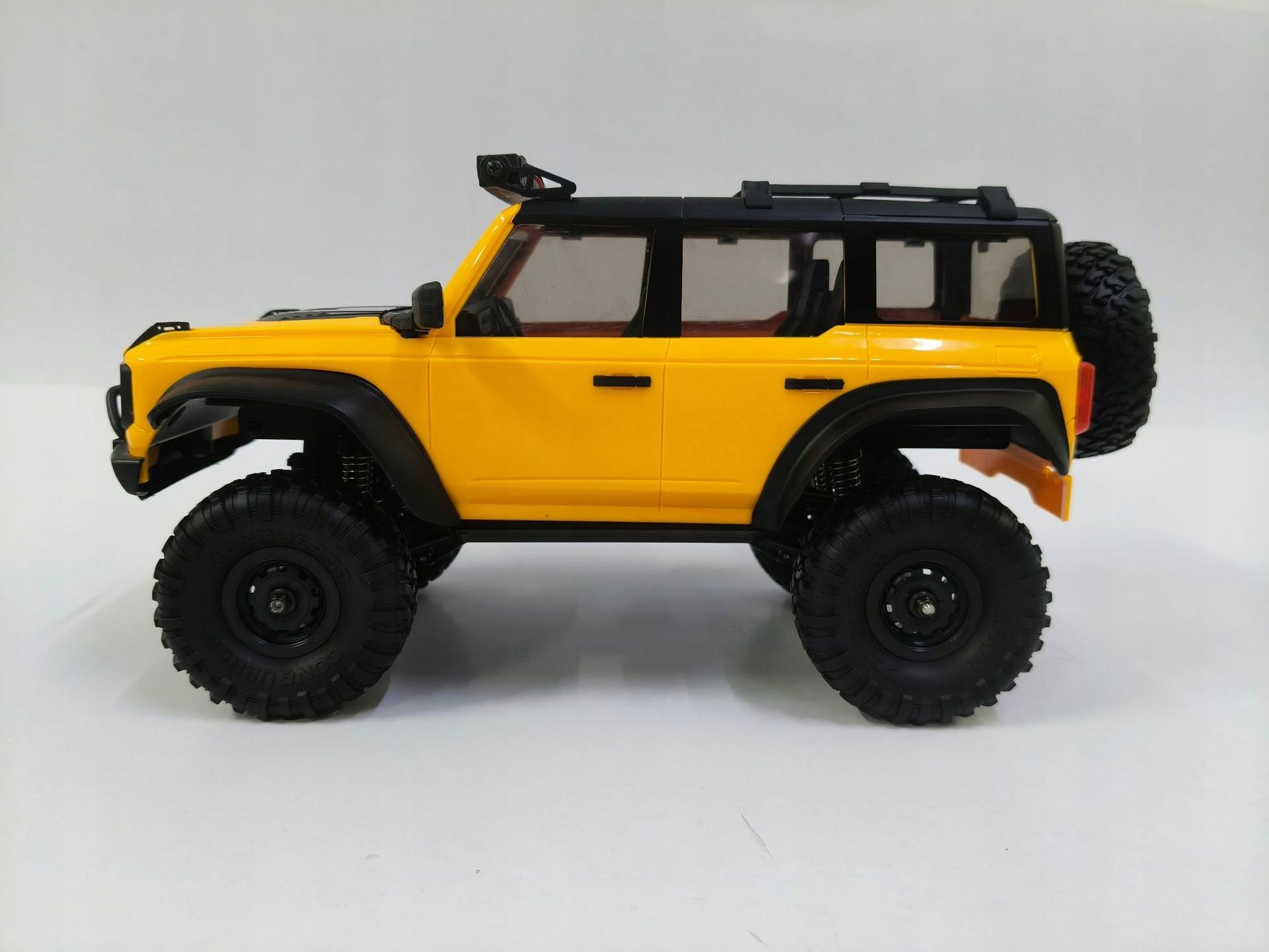 CAR RC OFF-ROAD 4x4 1:16 RTR REMOTE CONTROLLED OFF-ROAD SUV YELLOW Manufacturer code RE-1387