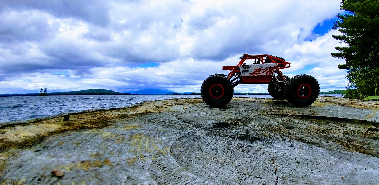 CAR REMOTE CONTROLLED OFF-ROAD 4x4 AUTO RC CRAWLER REMOTE CONTROL BATTERY Packaging status original