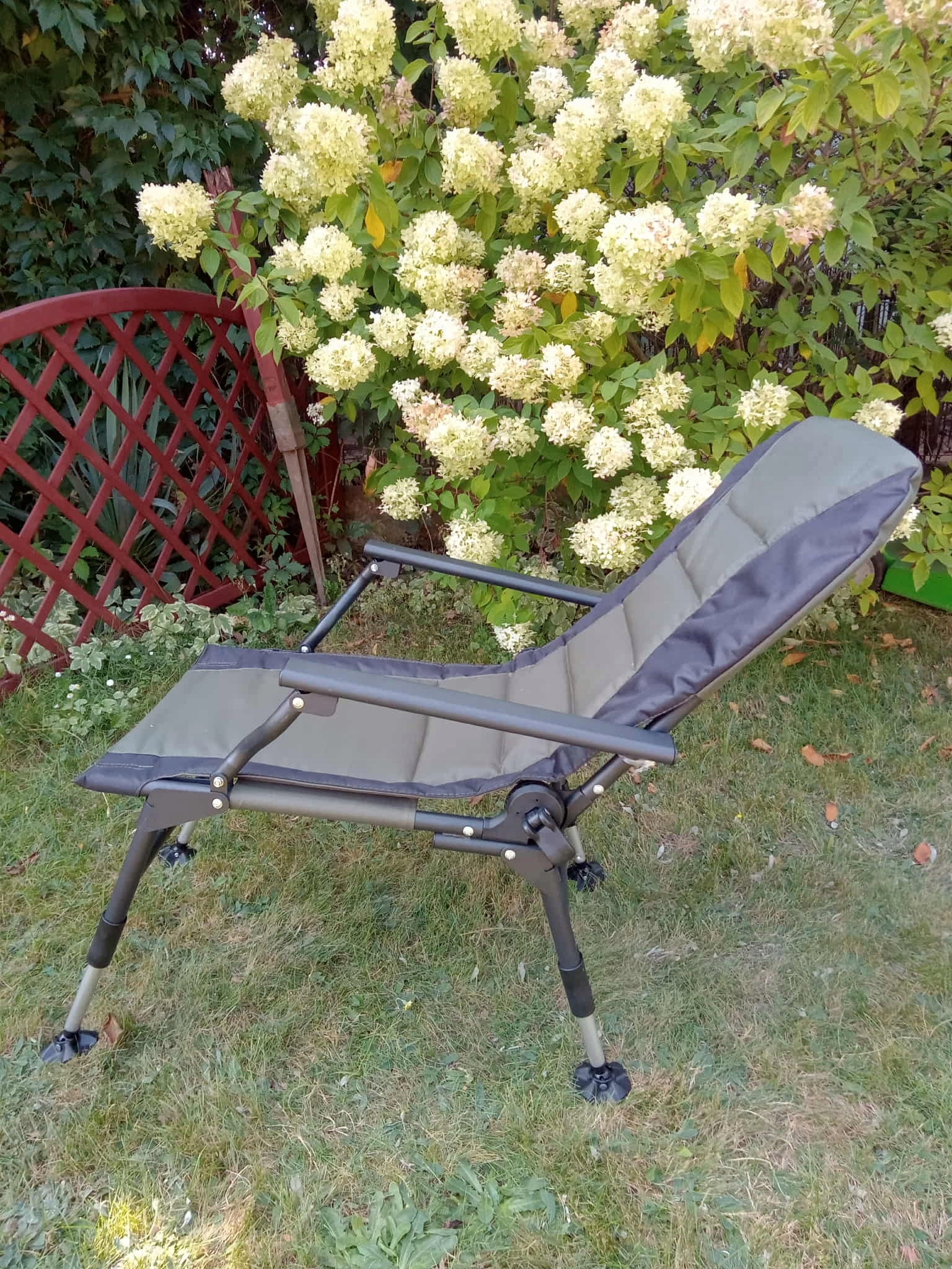 CARP FISHING CHAIR STABLE STRONG max load up to 160 kg Color green