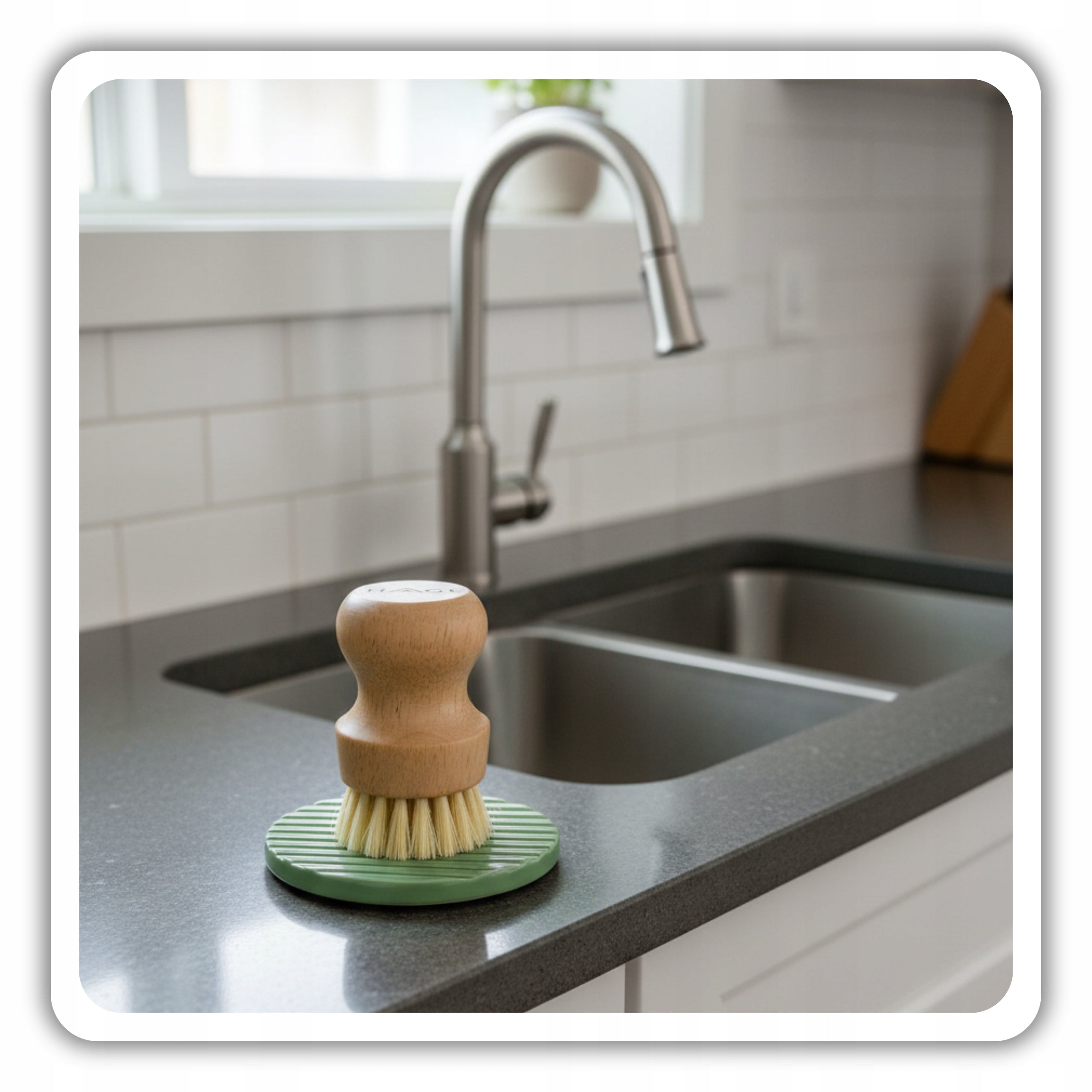 CAST IRON SCRUBBING CLEANING BRUSH FOR CAST IRON PAN POTS Manufacturer code PC7050