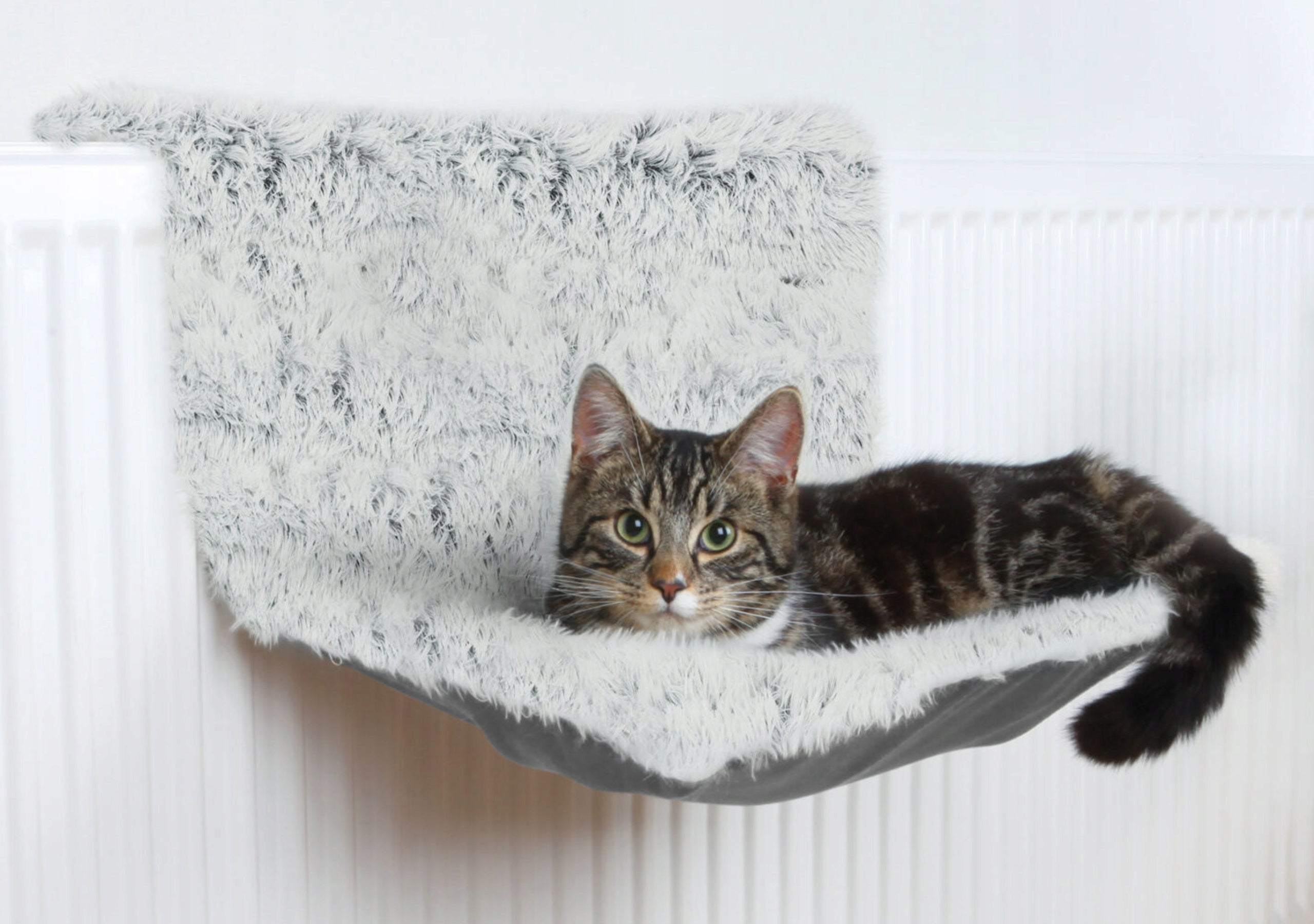 CAT HAMMOCK FOR RADIATOR SOFT GREY BED FOR RADIATOR TRIXIE Brand Trixie