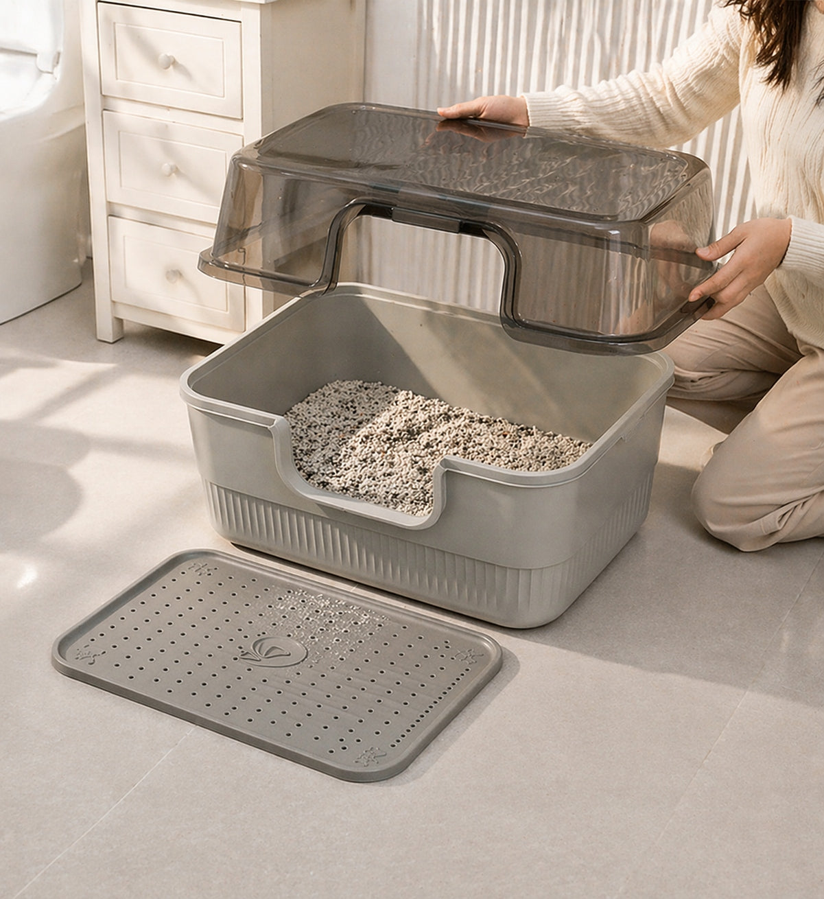 CAT LITTER BOX LARGE CLOSED COVERED MAT Model KOT37