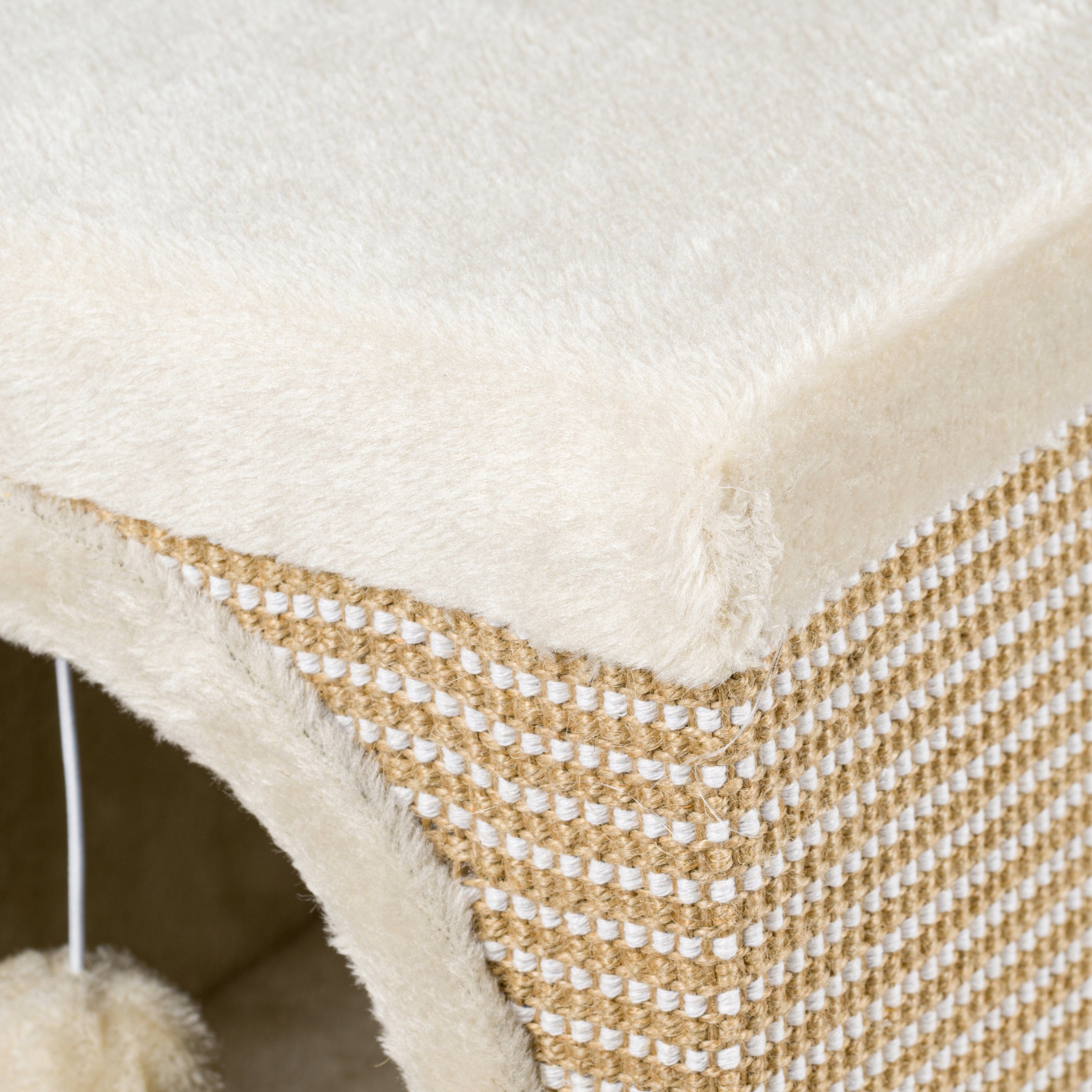 CAT SCRATCHER BOOTH 2IN1 ON LEGS SISAL HIDEOUT BEIGE XL Product width 31 cm