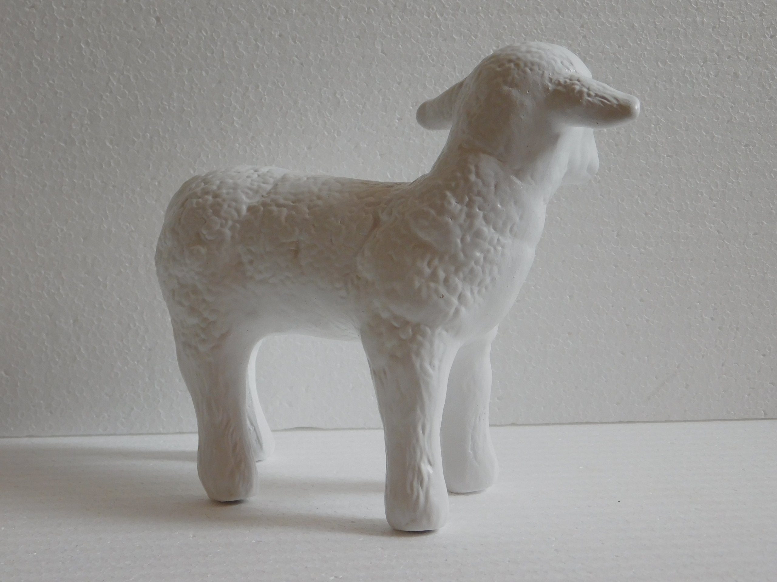 CERAMIC LAMB HOLY EASTER NATIVITY SCENE Type sculpture (figure)