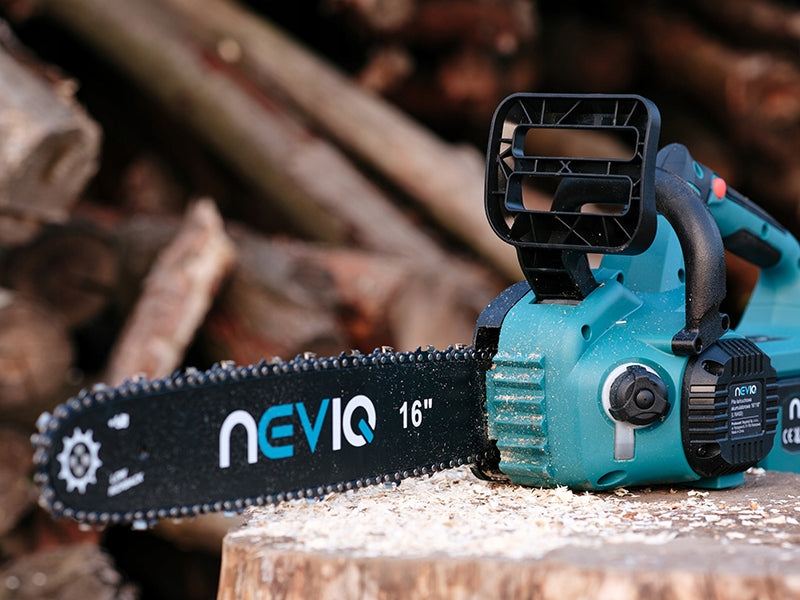 CHAINSAW CORDLESS SAW BRANCH STRONG 5000W 18" NEVIQ Manufacturer code PIŁA ŁAŃCUCHOWA AKUMULATOROWA DO DREWNA