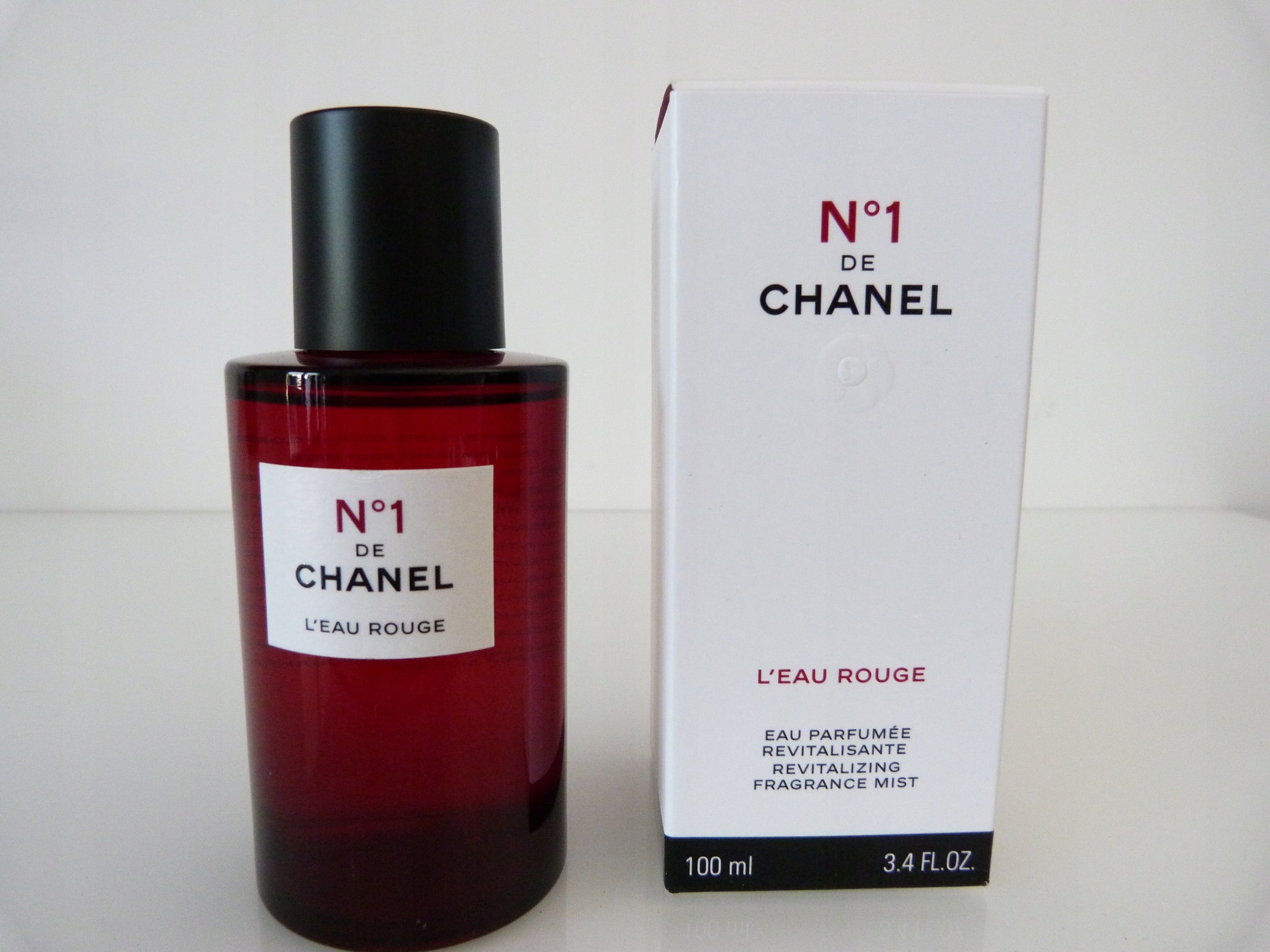 CHANEL Fragrance Mist No.1 De L'Eau Rouge 100ml Packaging volume 100 ml