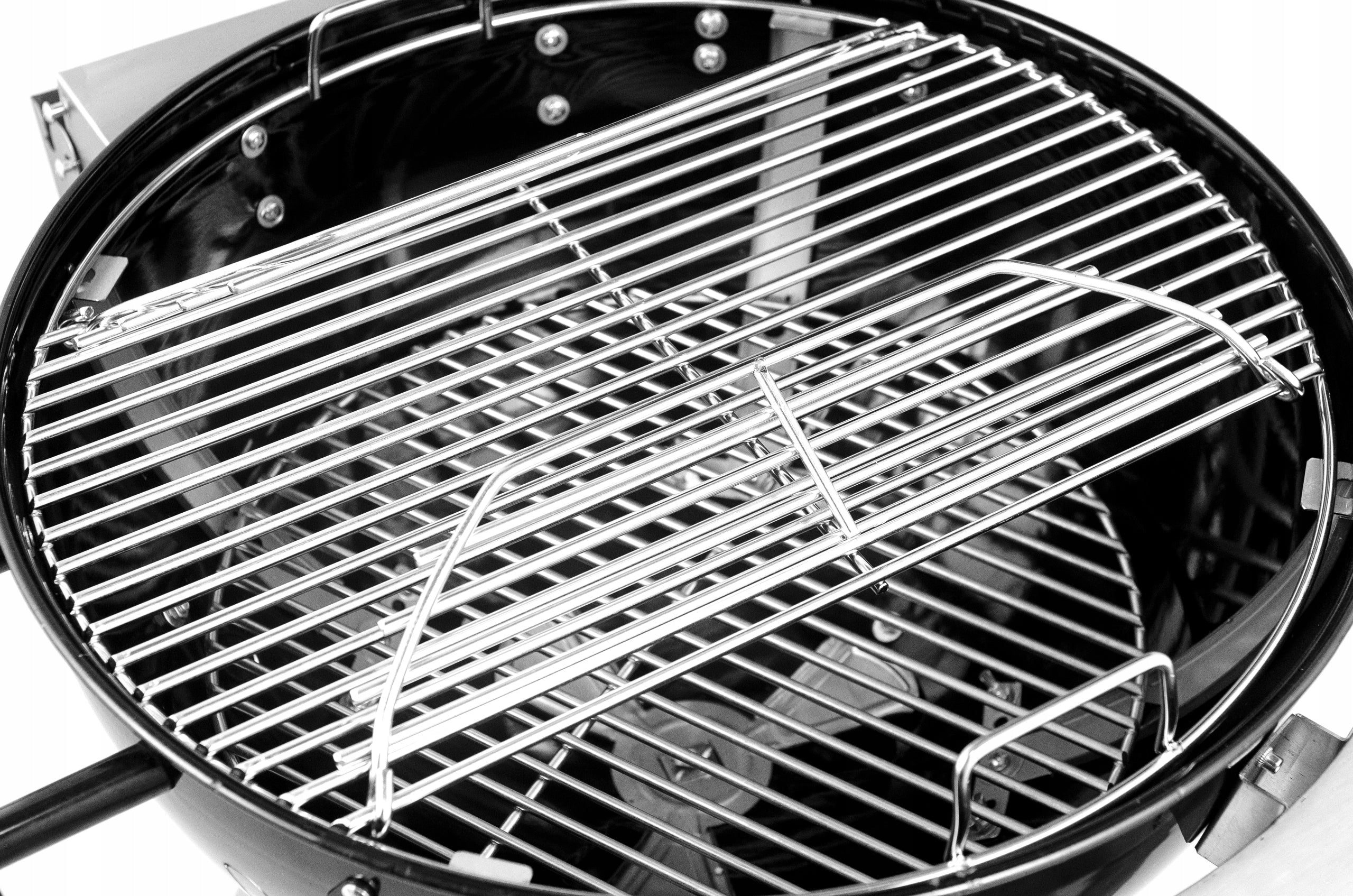 CHARCOAL GRILL GARDEN PATRIOT PRO 57 GRATE 6MM STAINLESS STEEL TABLES Grill height 106 cm