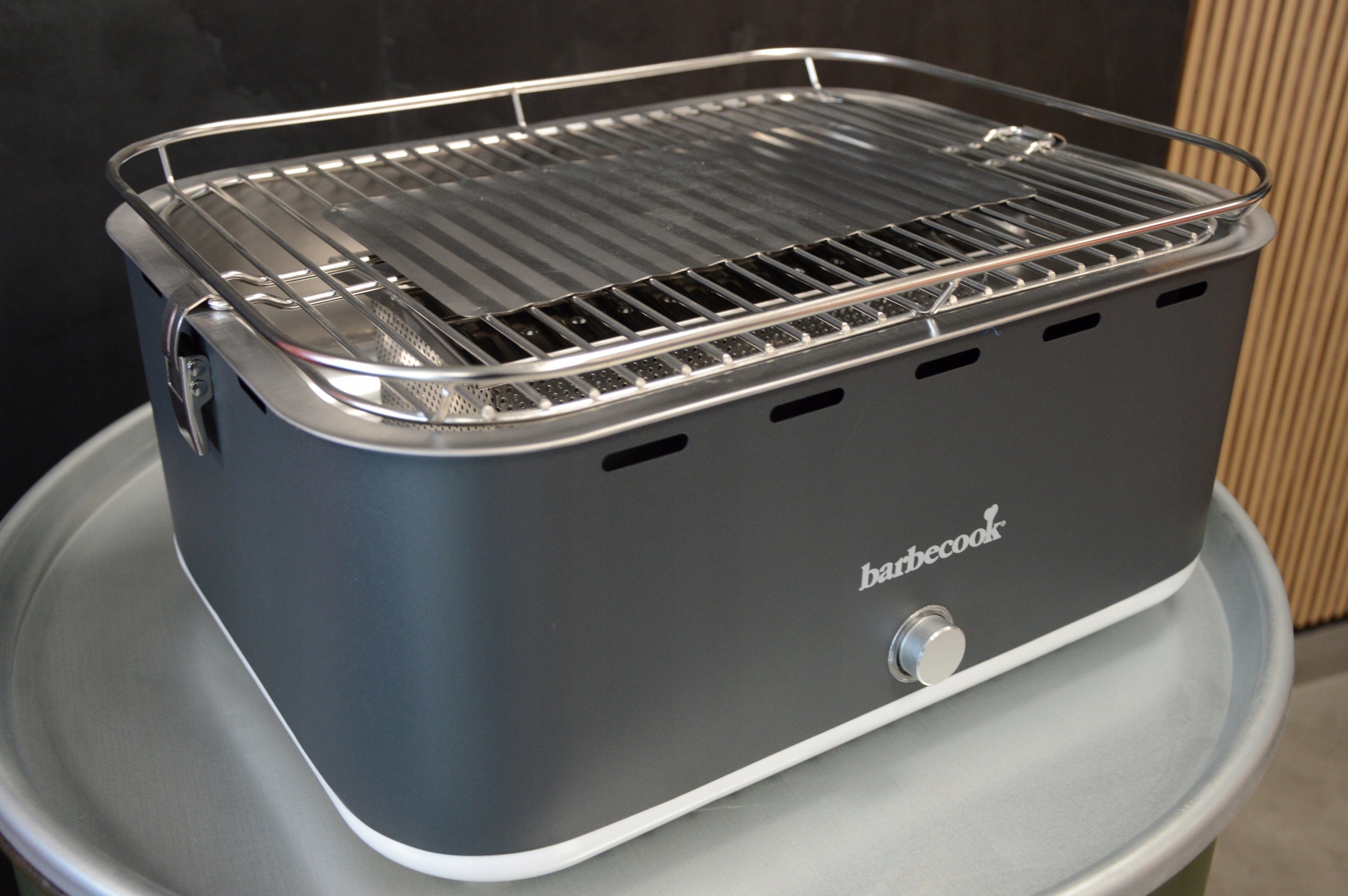 CHARCOAL GRILL SMOKELESS TOURIST BARBECOOK CARLO URBAN RECTANGULAR+BAG Grate length 38.5 cm