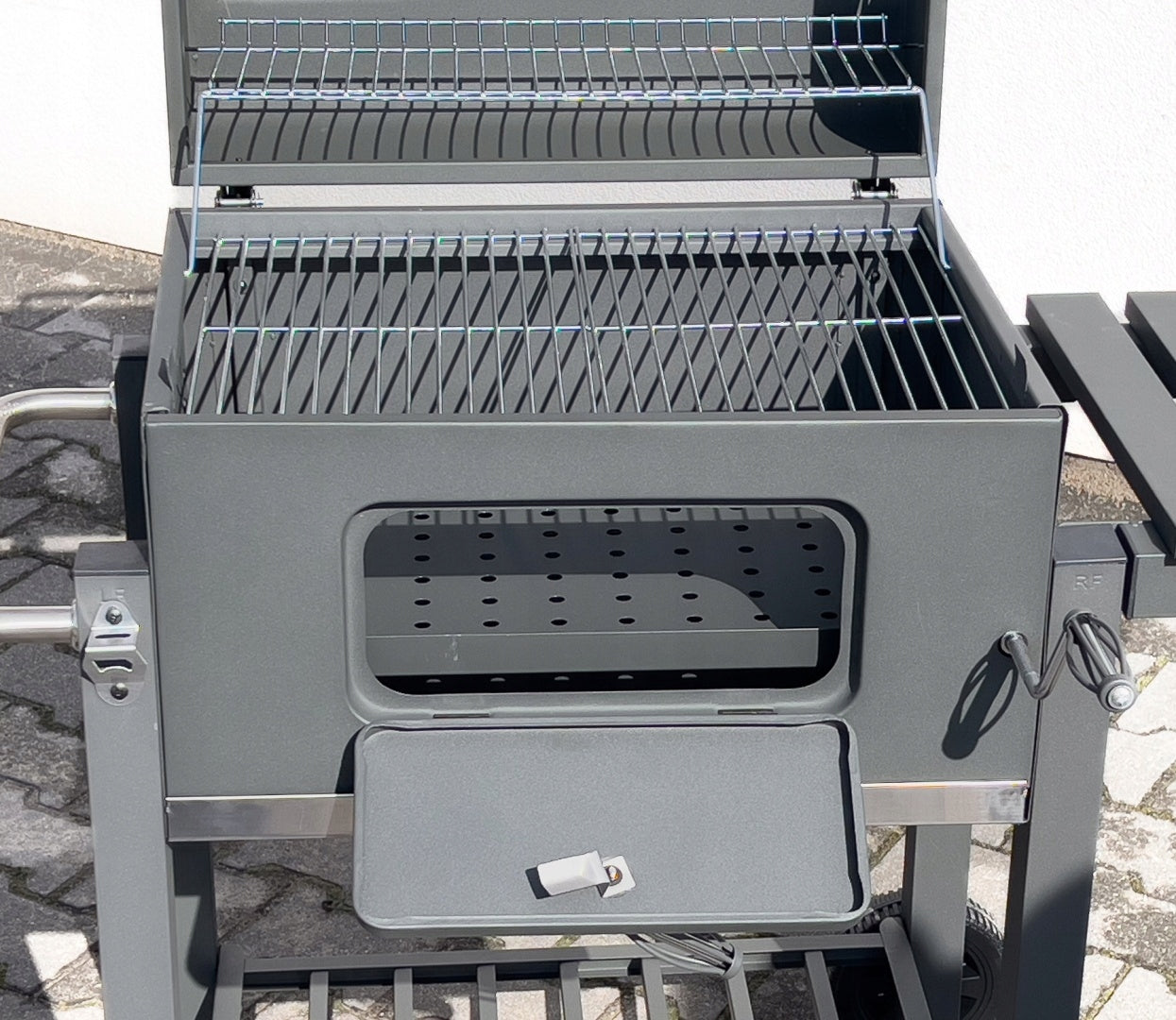 CHARCOAL GRILL STARK F50 LARGE XXL THERMOMETER THICK SHEET METAL Grate 56 x 42 Grill width 115 cm