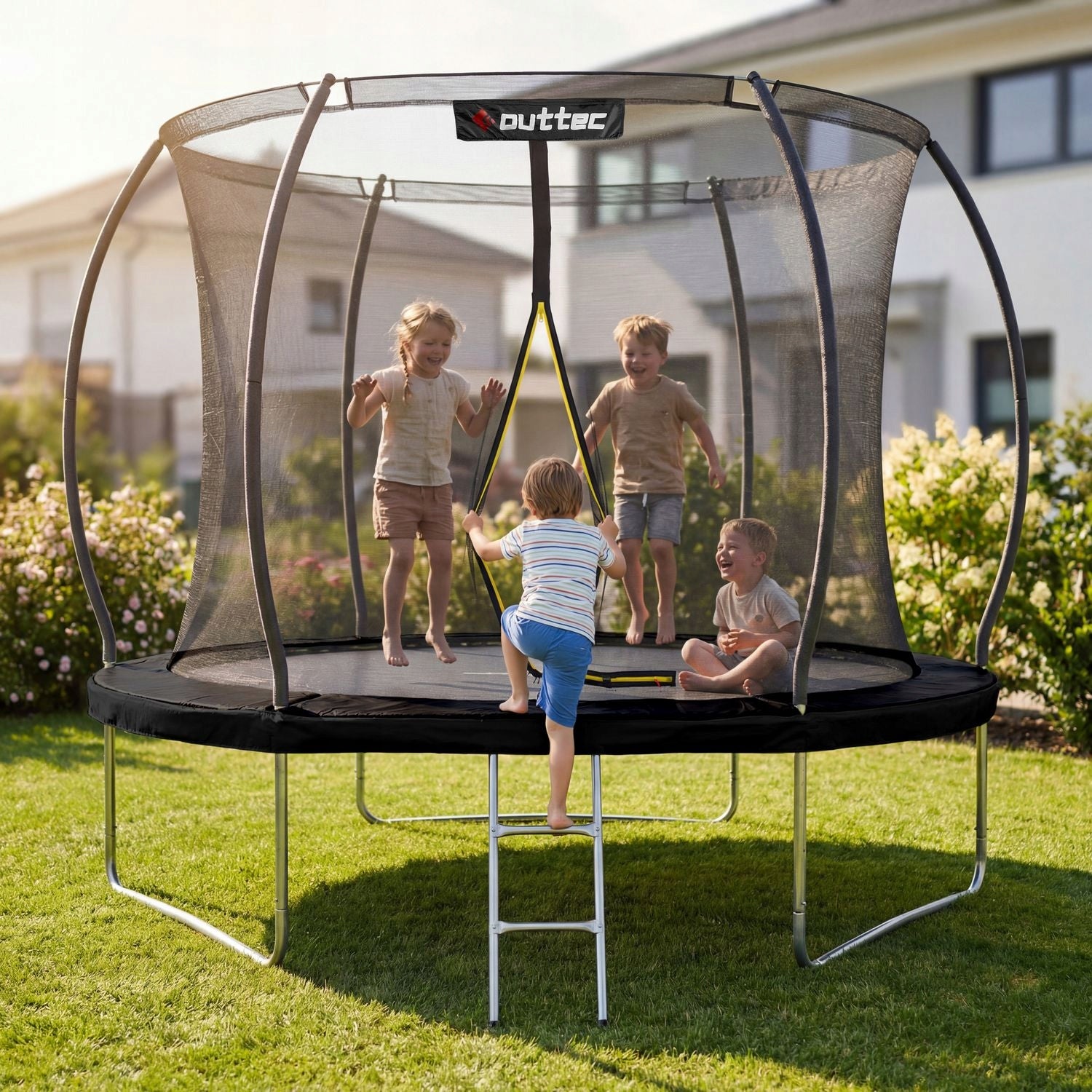CHILDREN'S GARDEN TRAMPOLINE 244 CM 8FT PUMPKIN INDOOR NET OUTTEC Kind with net