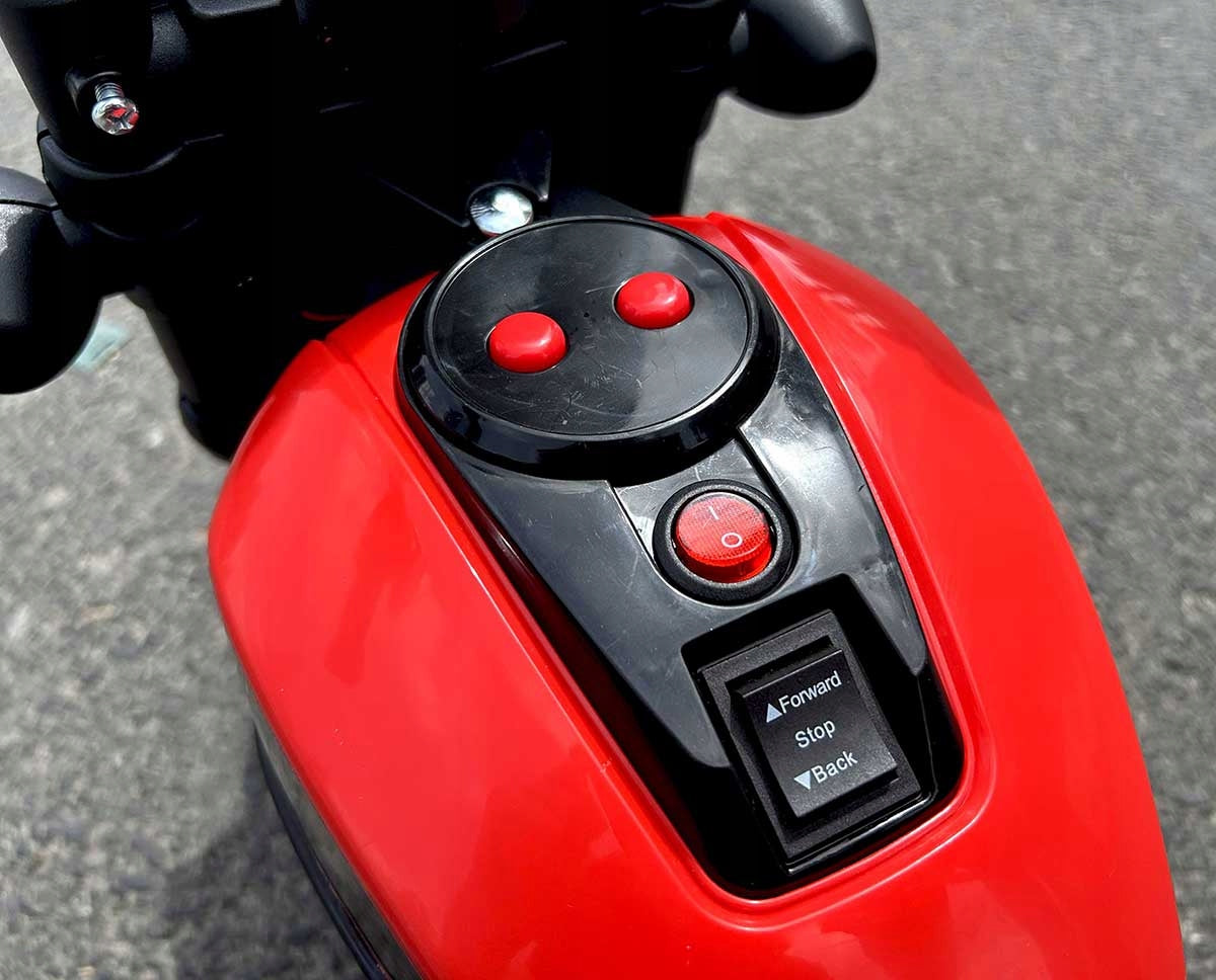 CHILDREN'S MOTORBIKE BATTERY-OPERATED SOUNDS MOTOR TRIKE BOARD Manufacturer code MOTO-SX-8-BIAŁY