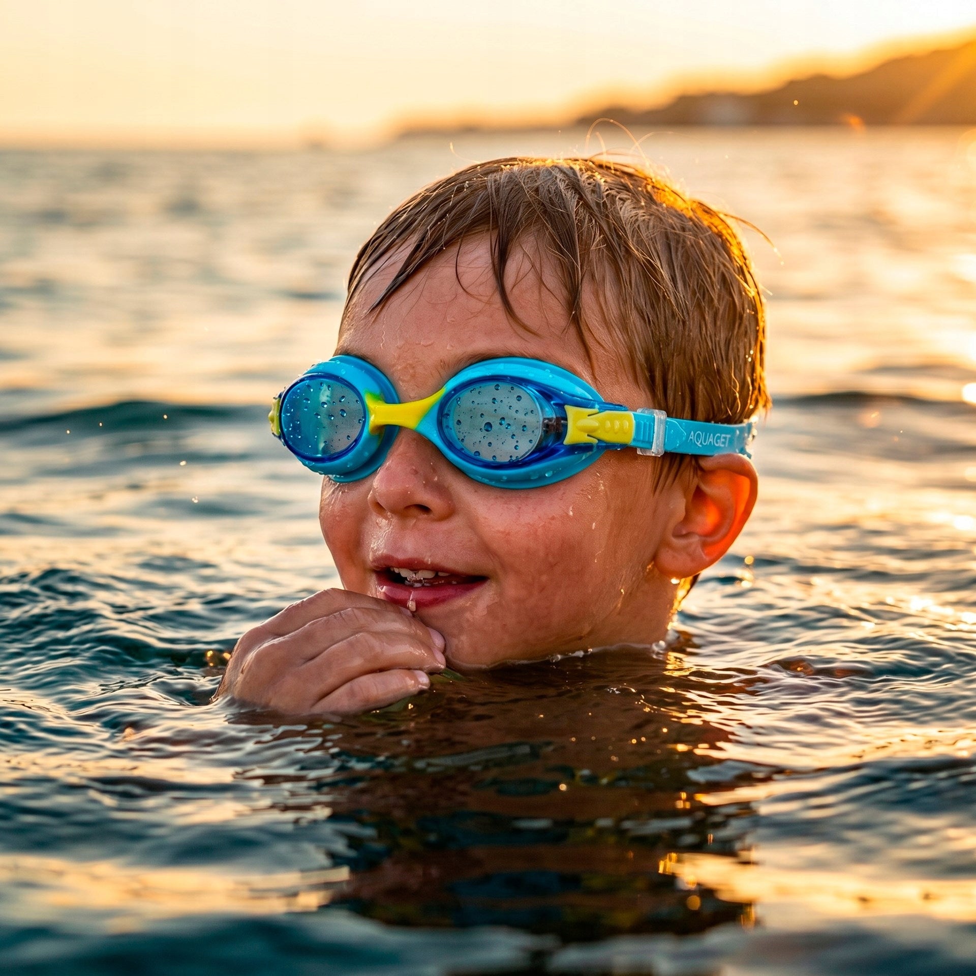 CHILDREN'S SWIMMING GOGGLES FOR SWIMMING POOL POLARIZATION SWIMMING GOGGLES ANTI-FOG Packaging status original
