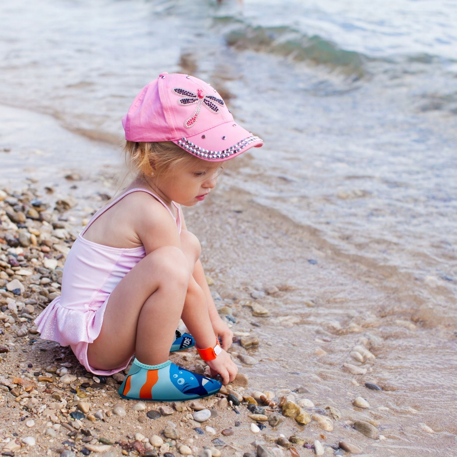 CHILDREN'S WATER SHOES FOR SEA URCHINS BEACH ROCKY SLIP ON 26-27 OUTTEC Manufacturer code O-42514