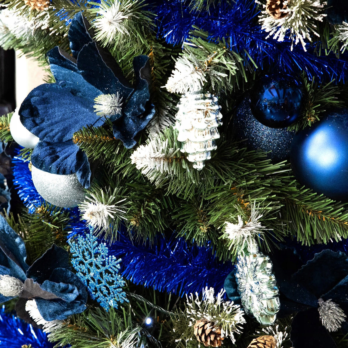 CHRISTMAS TREE ARTIFICIAL DIAMOND PINE SLIM 250 cm DELUX BEAUTIFUL DENSE STAND Brand Springos