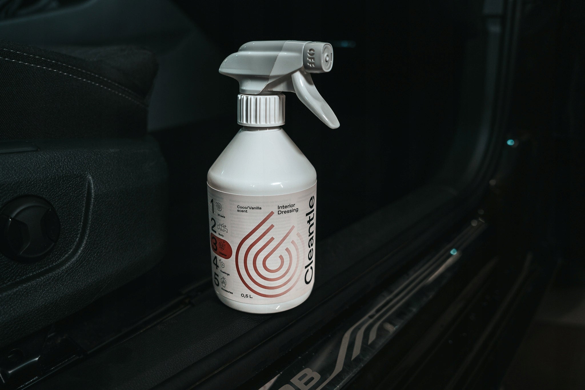 CLEANTLE INTERIOR DRESSING 500ml FOR THE INTERIOR OF THE COCKPIT PLASTIC CAR SET Manufacturer Cleantle