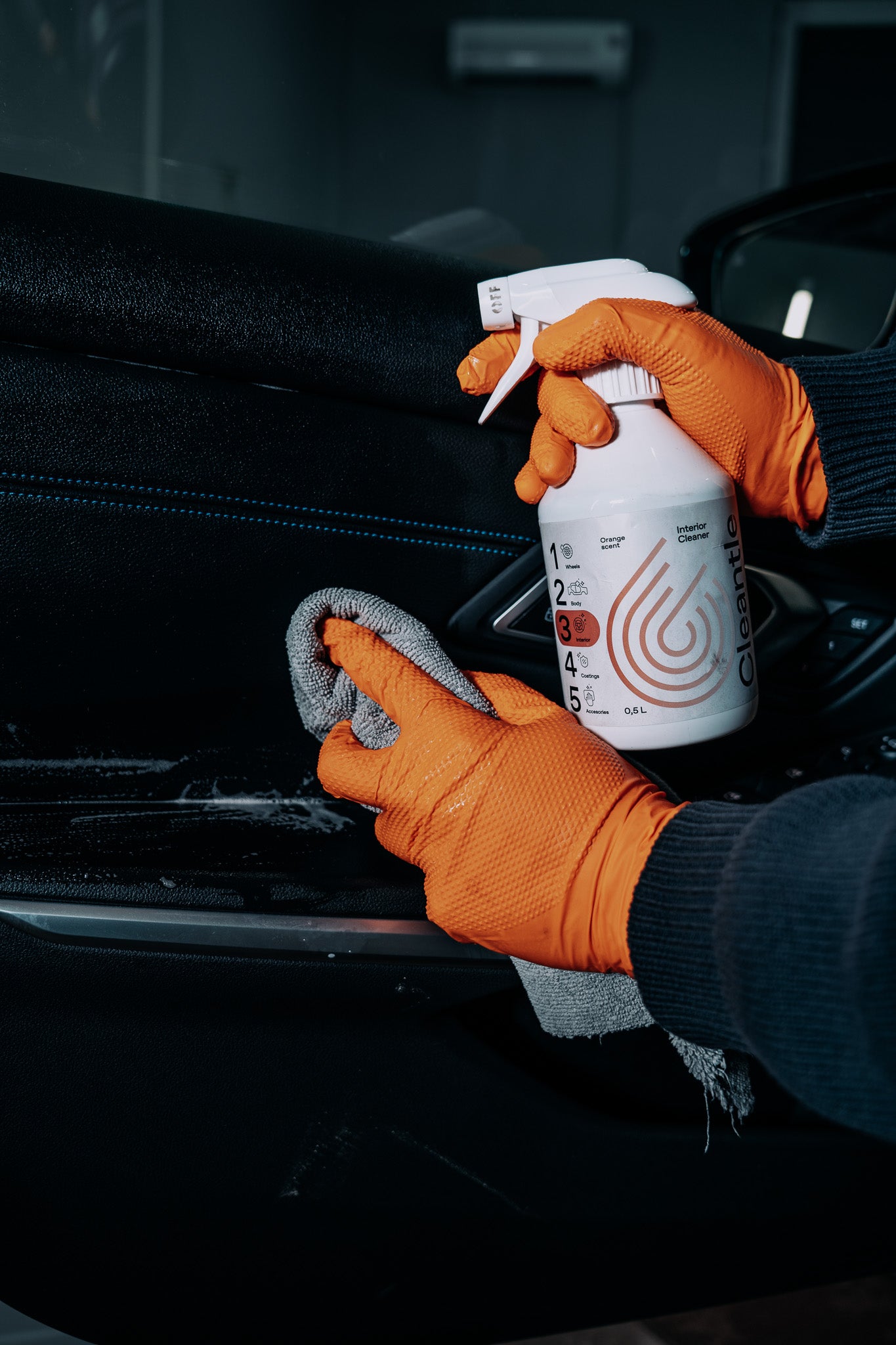 CLEANTLE INTERIOR DRESSING 500ml FOR THE INTERIOR OF THE COCKPIT PLASTIC CAR SET Packaging status original