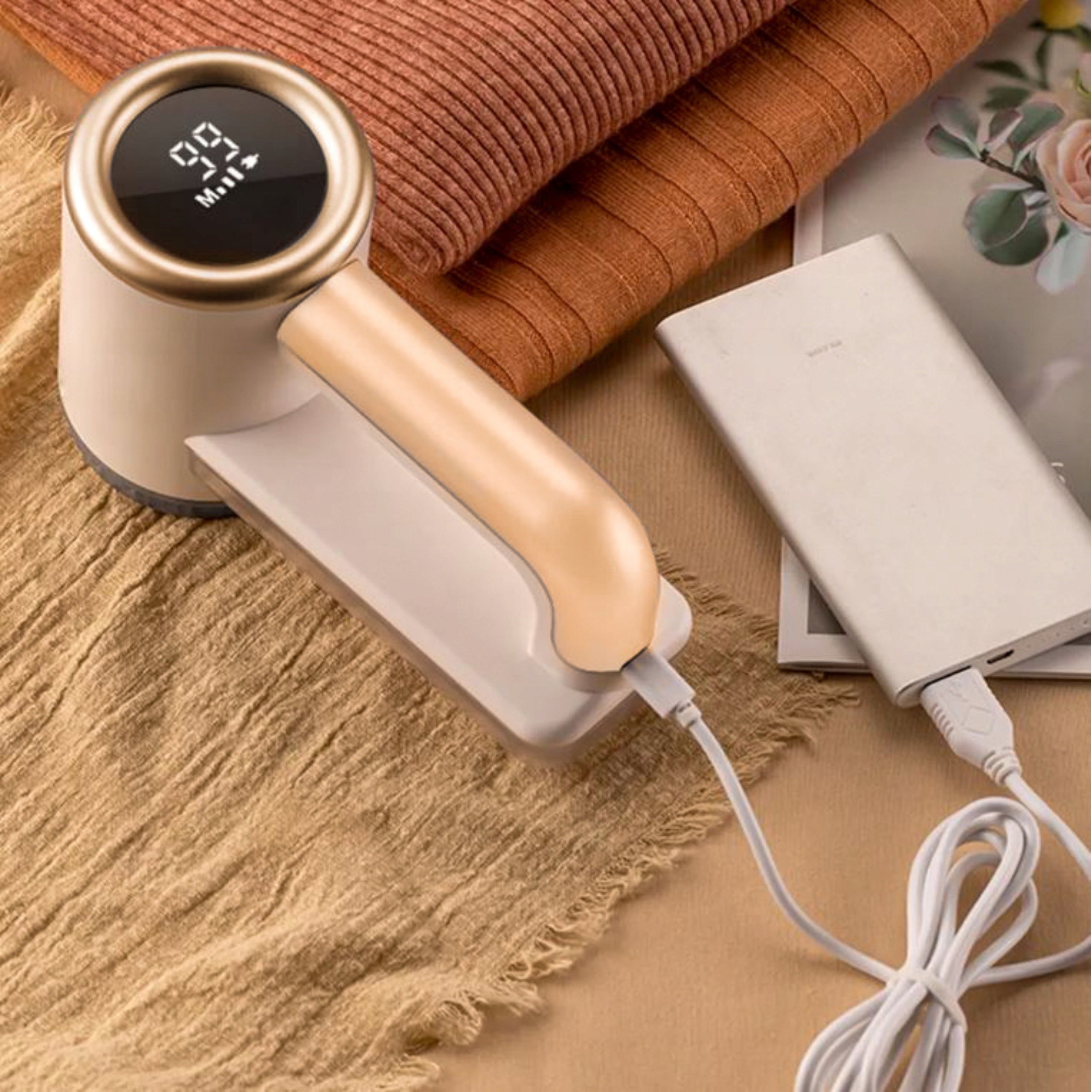CLOTHES SHAVER ELECTRIC CORDLESS FABRIC SWEATERS COUCH BLANKETS Dominant color white