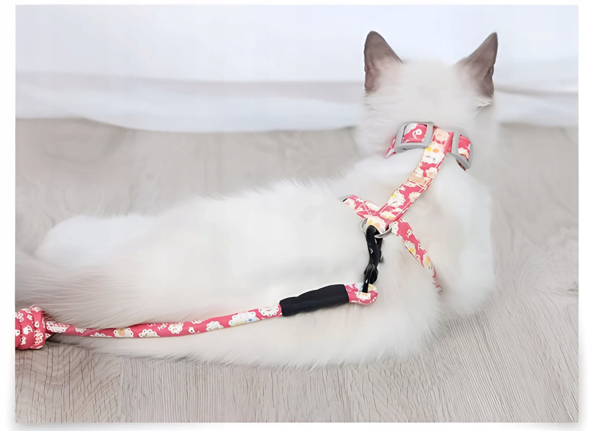 COMFORTABLE PINK ADJUSTABLE GUARD HARNESS WITH CAT LEASH SIZE S Kind harnesses + leash