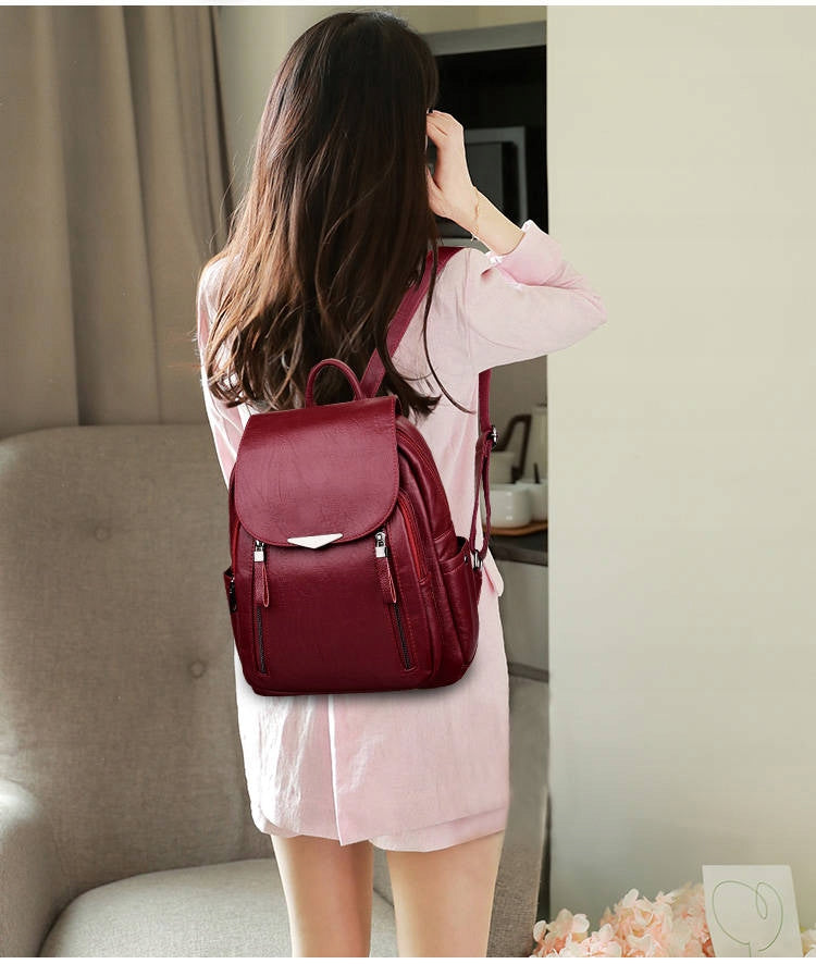 COMFORTABLE URBAN LEATHER BACKPACK WOMEN'S ELEGANT RED HANDBAG EAN (GTIN) 0734359379318