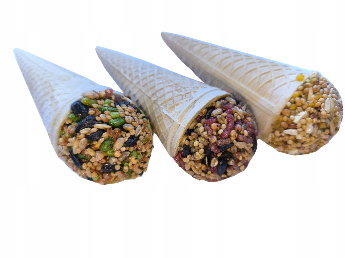 CONE DELICACY TEETHER FOOD SNACK FOR RODENT RABBIT HAMSTER PIG