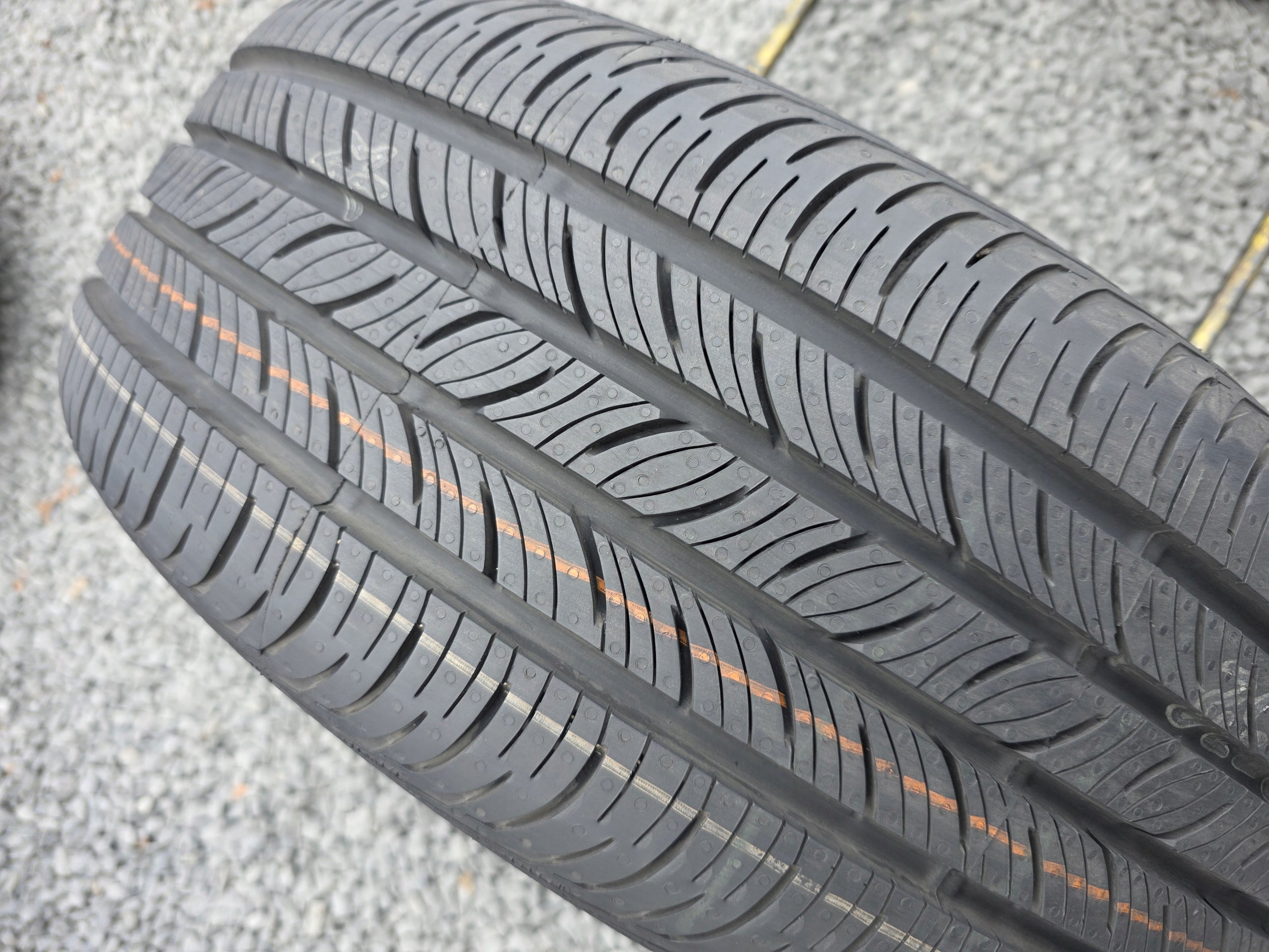 CONTINENTAL PROCONTACT 215/50R17 91H Tire Season all-season