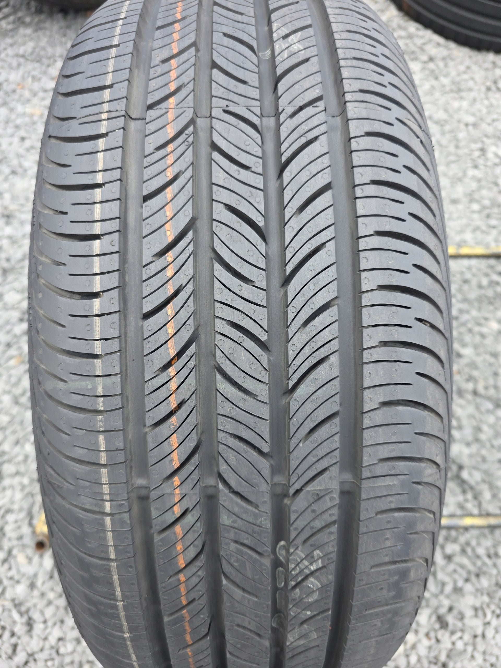 CONTINENTAL PROCONTACT 215/50R17 91H Tire