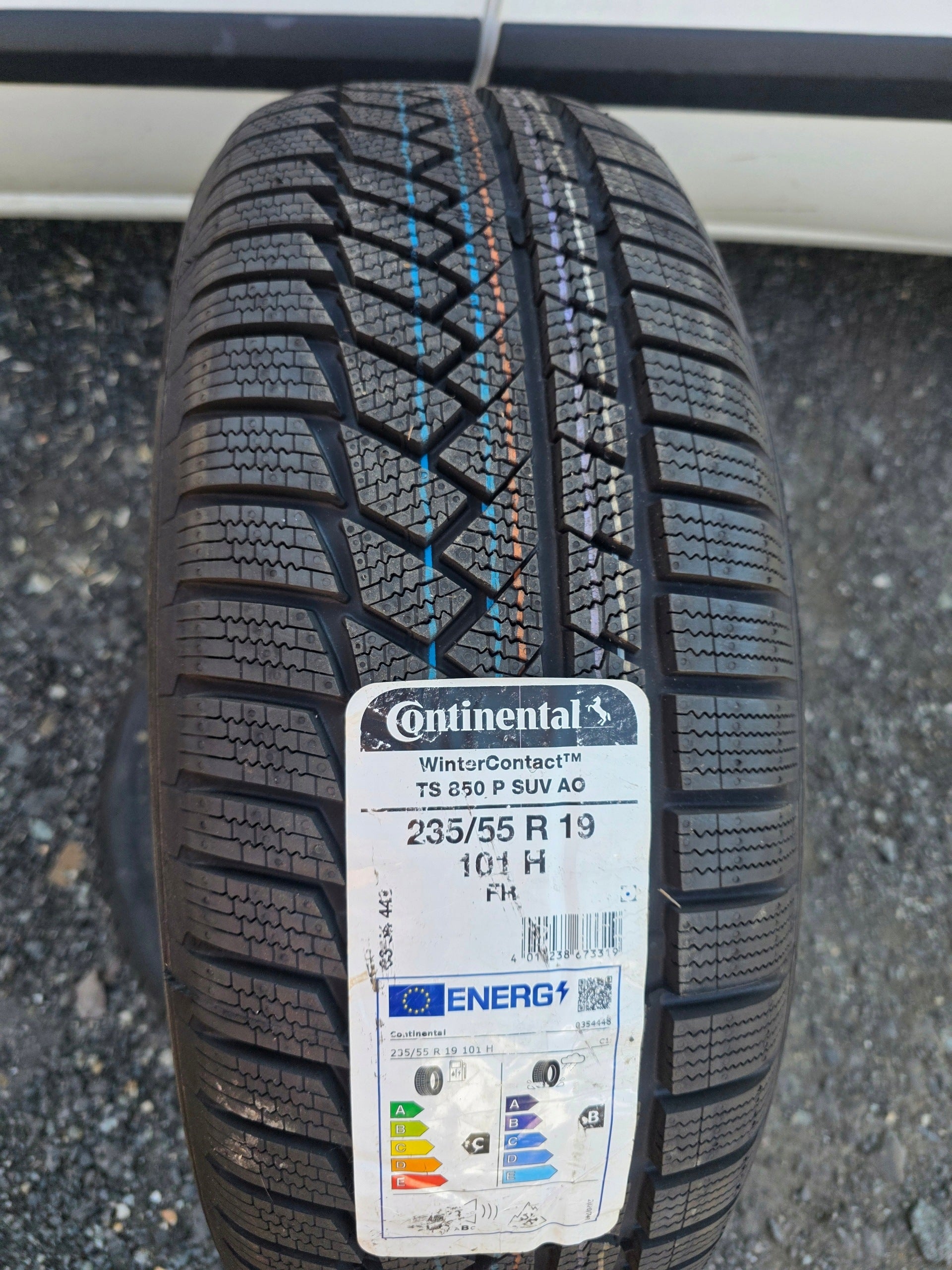CONTINENTAL WINTER CONTACT TS850P 235/55 R19