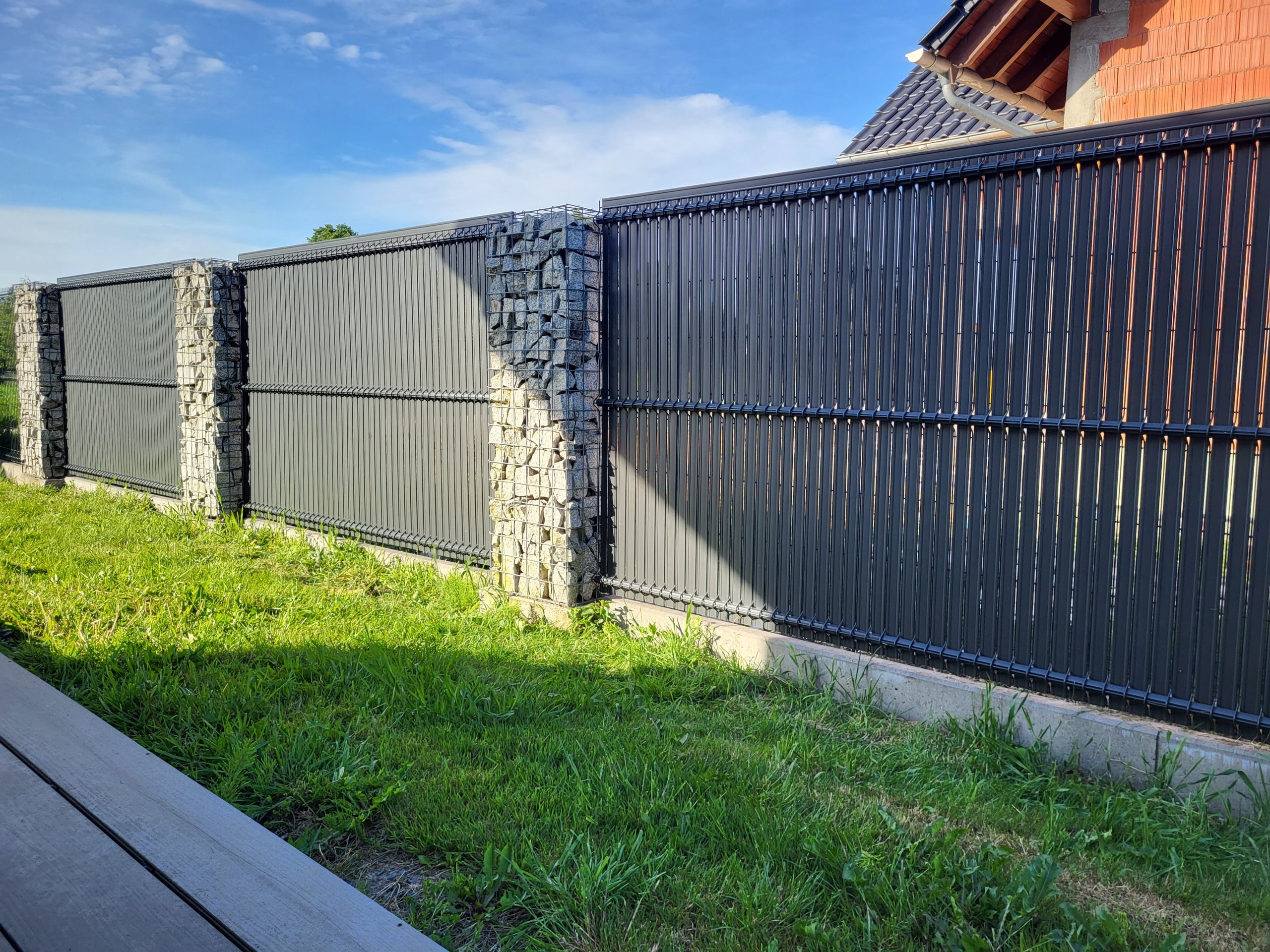 COVER 153 cm FOR FENCE PANELS 3D 44 mm 50 pcs BETAFENCE Screeno Line Length 2.5 m