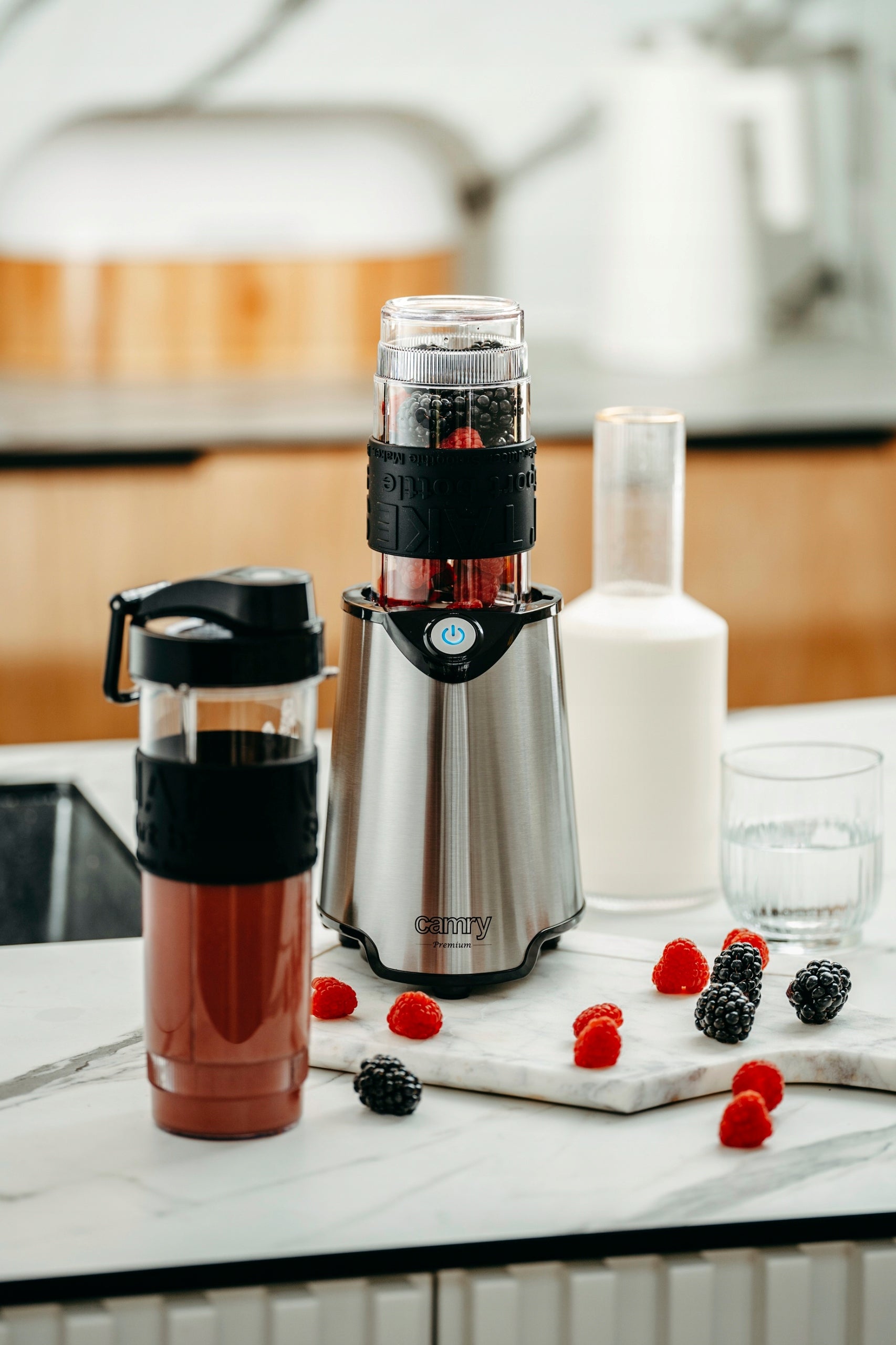 CUP BLENDER FOR SMOOTHIE COCKTAILS PORTABLE + WATER BOTTLES CRUSHES ICE 800W Manufacturer code CR4069