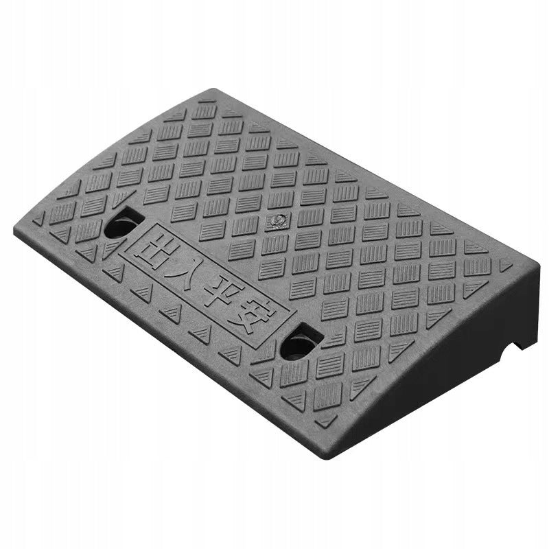 CURB RAMP ON CURB BLACK CAR RAMP 11 CM Manufacturer code NAJAZD PODJAZD KRAWĘŻNIKOWY DUŻY 11 CM