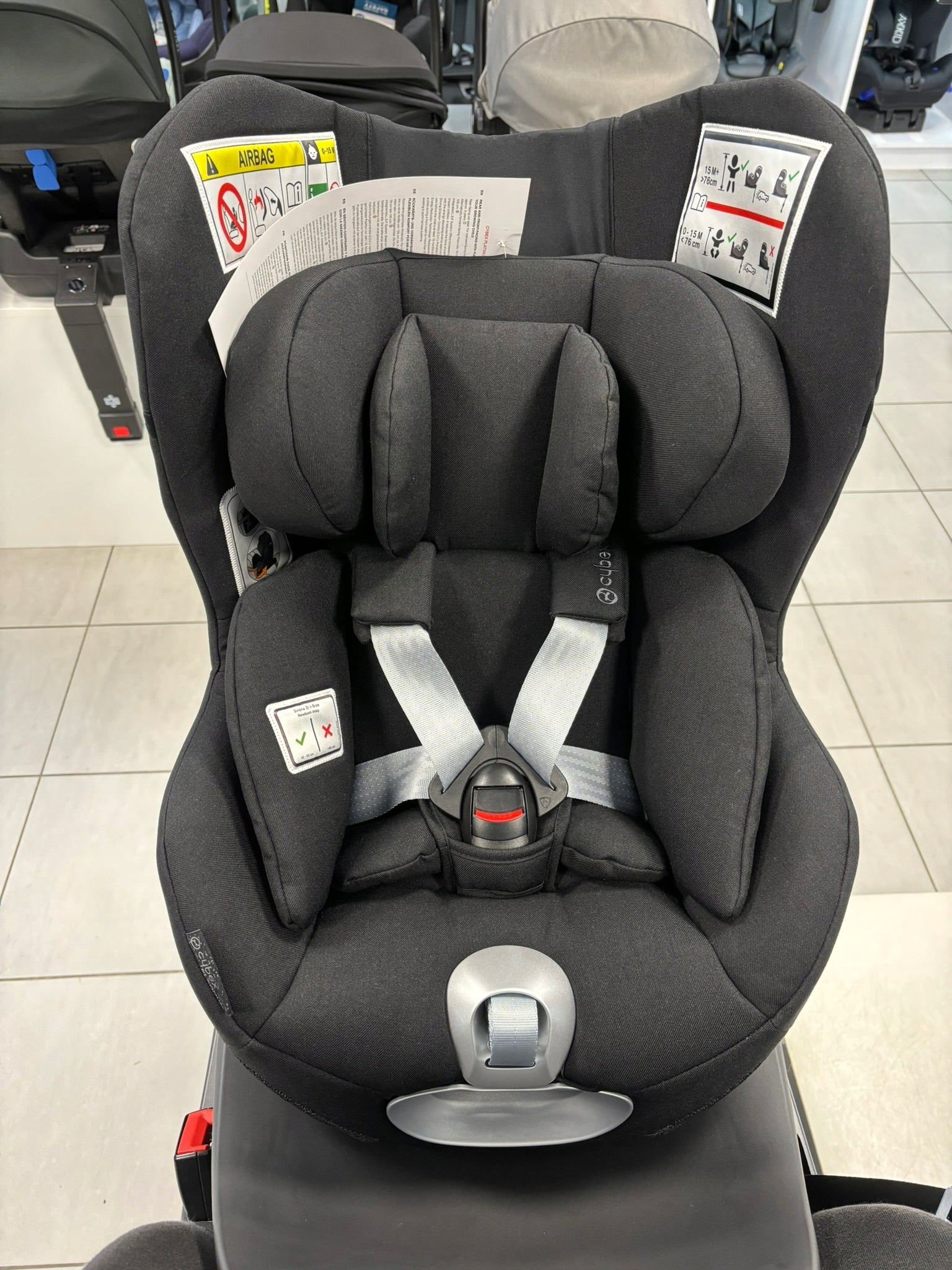 CYBEX SIRONA Z and Plus Deep Black Color black