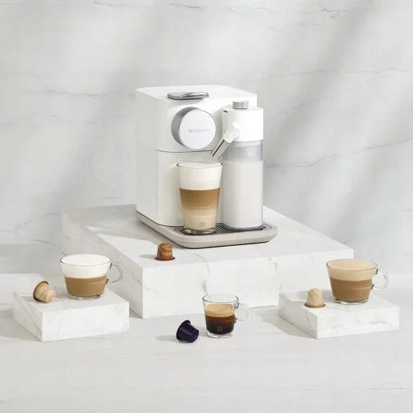 Capsule machine DE LONGHI NESPRESSO EN640.W Gran Lattissima Packaging status original