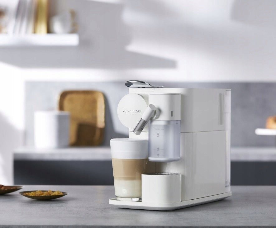 Capsule maker Nespresso Lattissima One EN510.W 1450W 19 bar White Brand De'Longhi